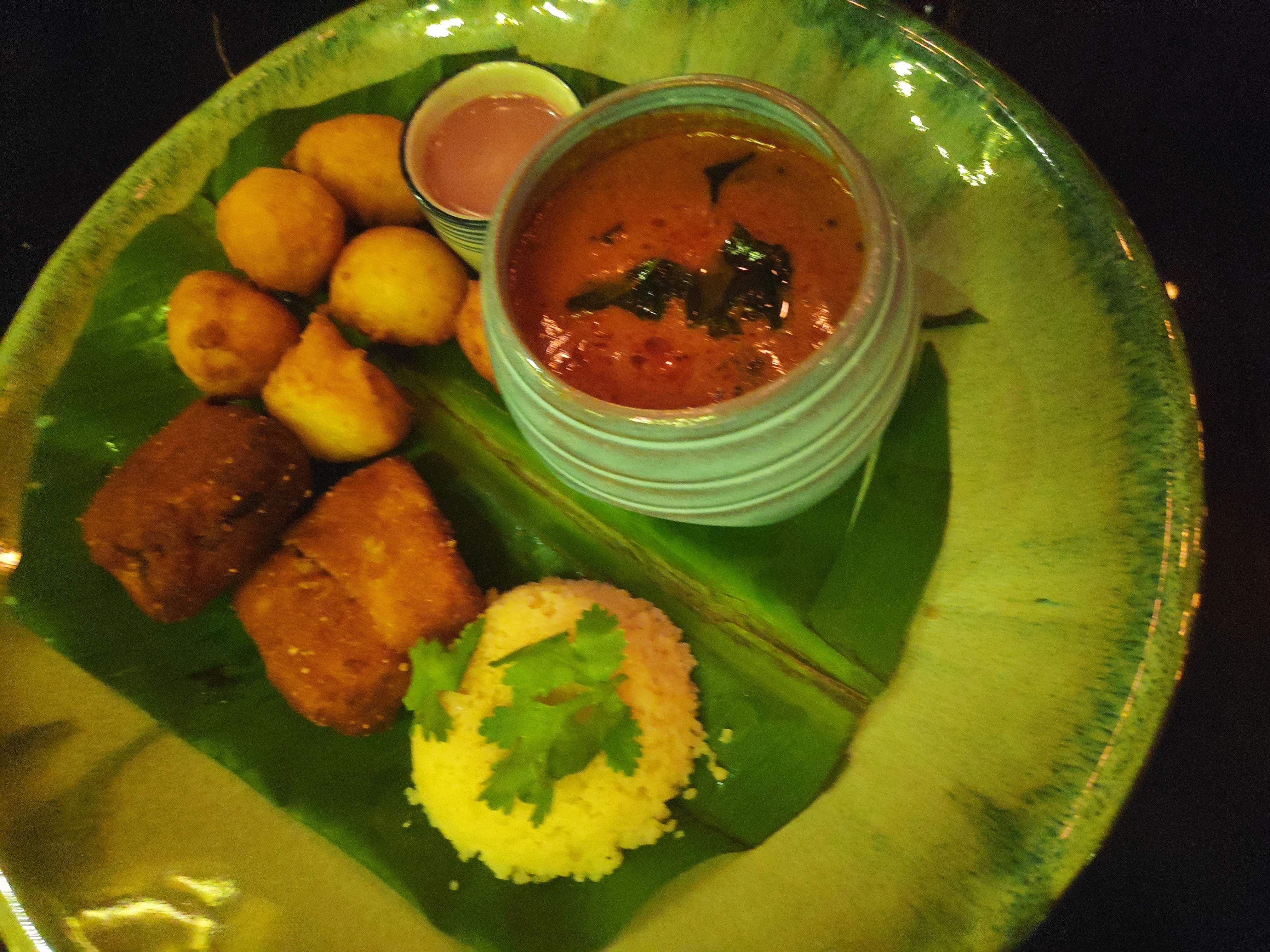 Dish,Food,Cuisine,Ingredient,Meal,Vegetarian food,Produce,Indian cuisine,Tamil food,Breakfast