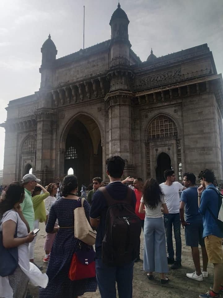 People,Tourism,Crowd,Architecture,Building,Arch,Temple,Event,Place of worship,Tourist attraction