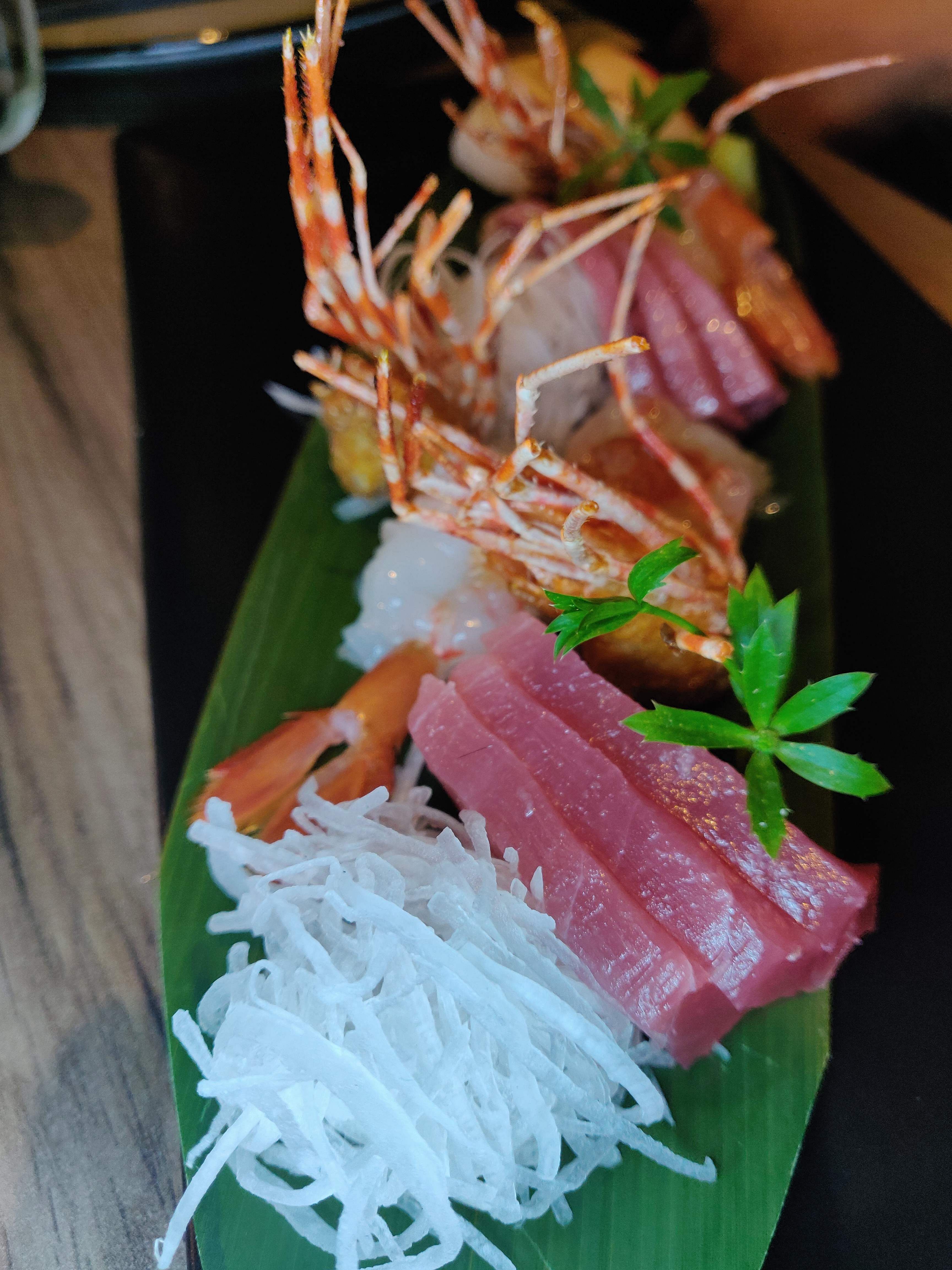 Dish,Food,Cuisine,Ingredient,Sashimi,Seafood,À la carte food,Japanese cuisine,Sakana,Thai food