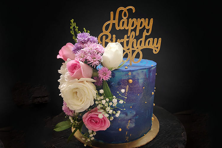 Cake decorating,Sugar paste,Icing,Cake,Fondant,Sweetness,Buttercream,Birthday cake,Flower,Pink