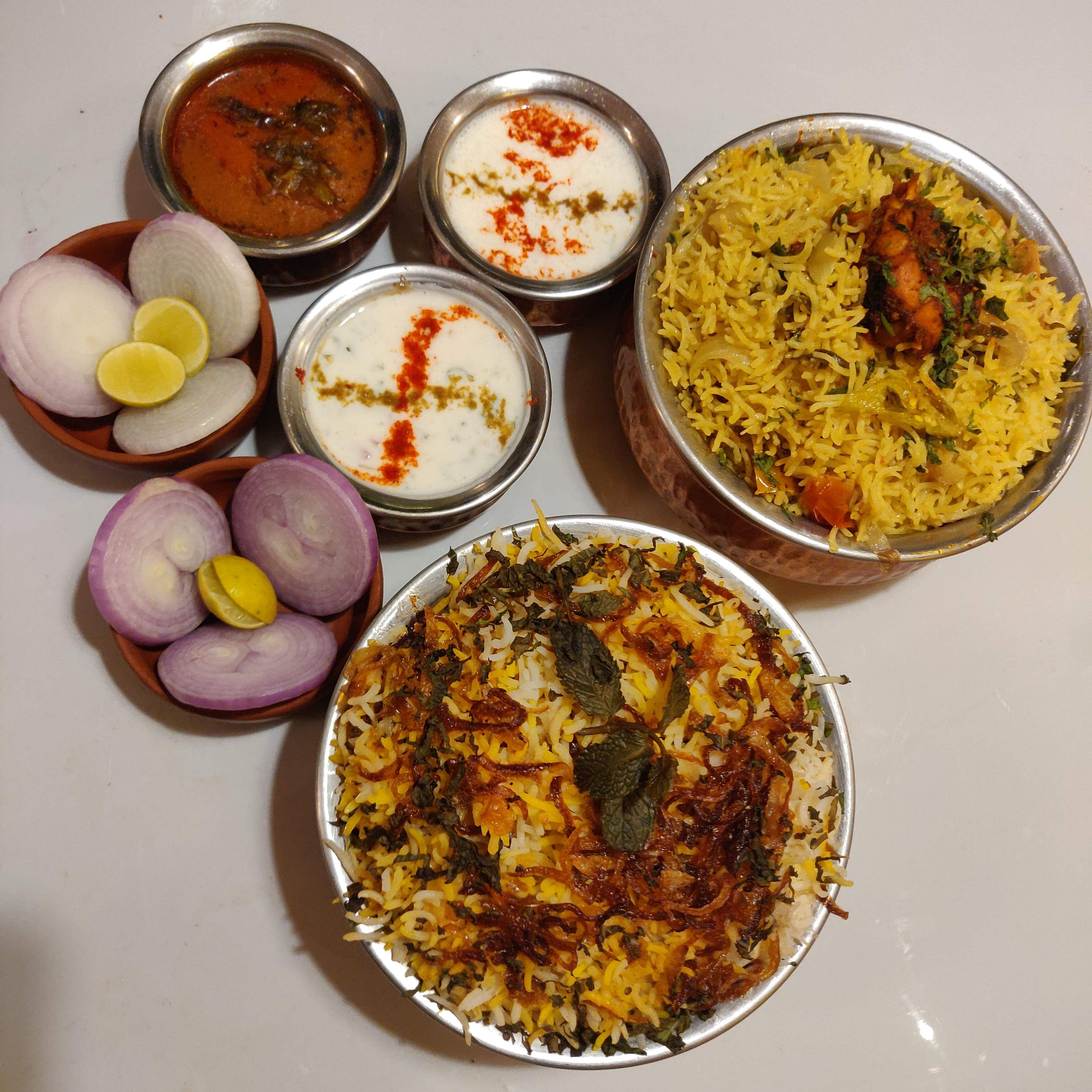 Dish,Food,Cuisine,Biryani,Ingredient,Meal,Hyderabadi biriyani,Indian cuisine,Sindhi cuisine,Lunch