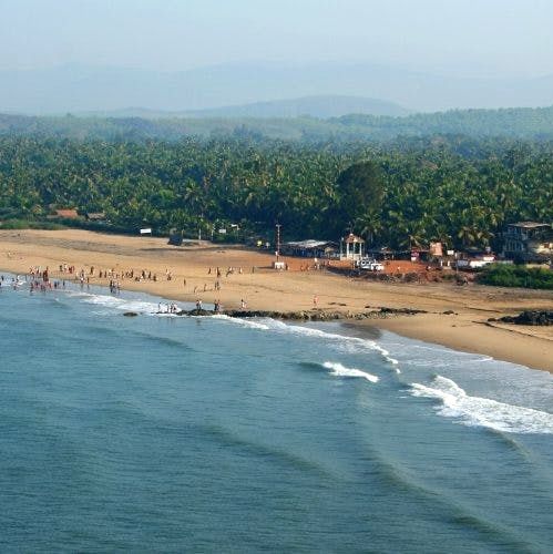 Body of water,Coast,Beach,Water resources,Sea,Water,Shore,Coastal and oceanic landforms,Ocean,Sky