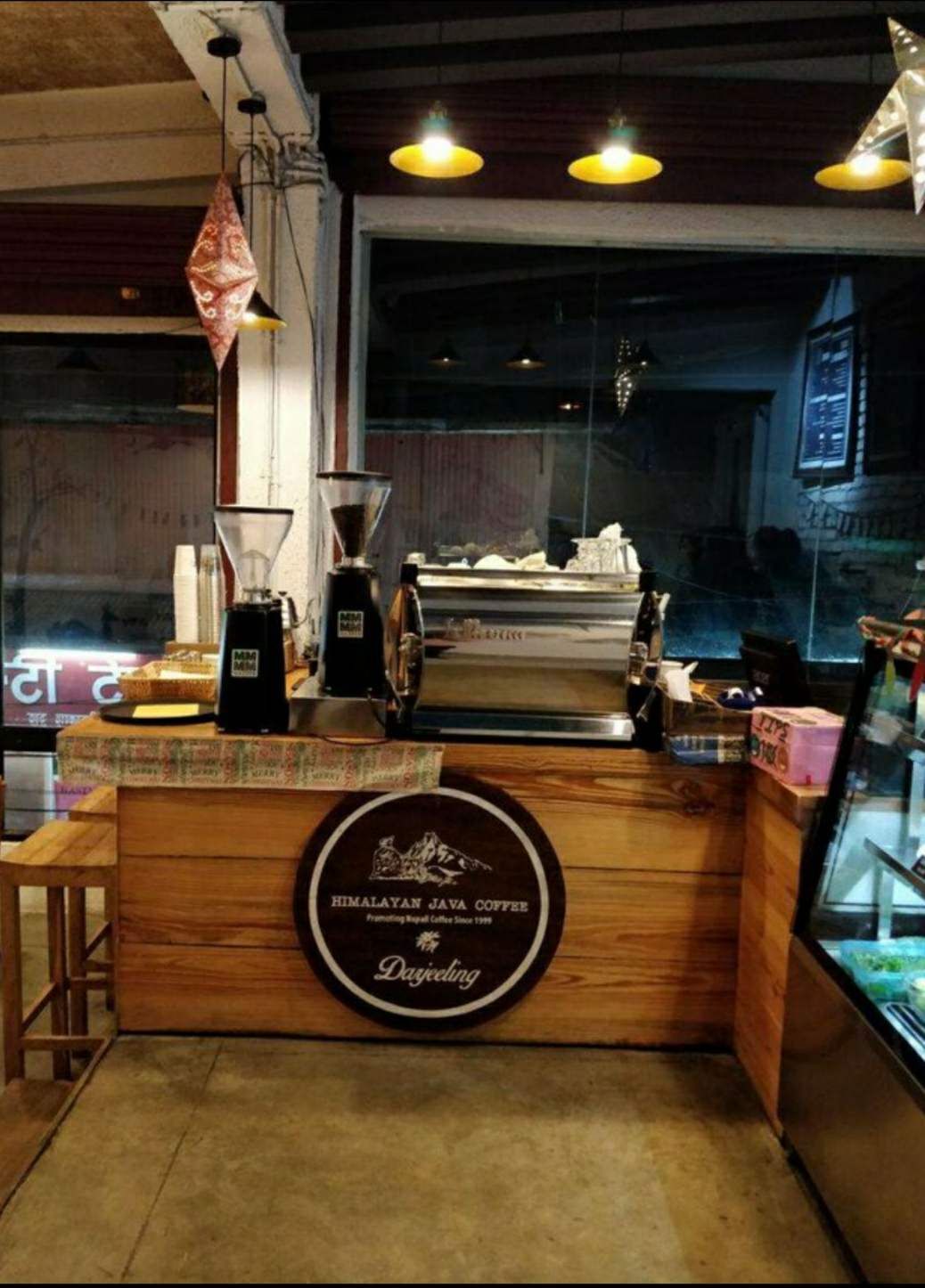 Room,Interior design,Building,Furniture,House,Restaurant,Table