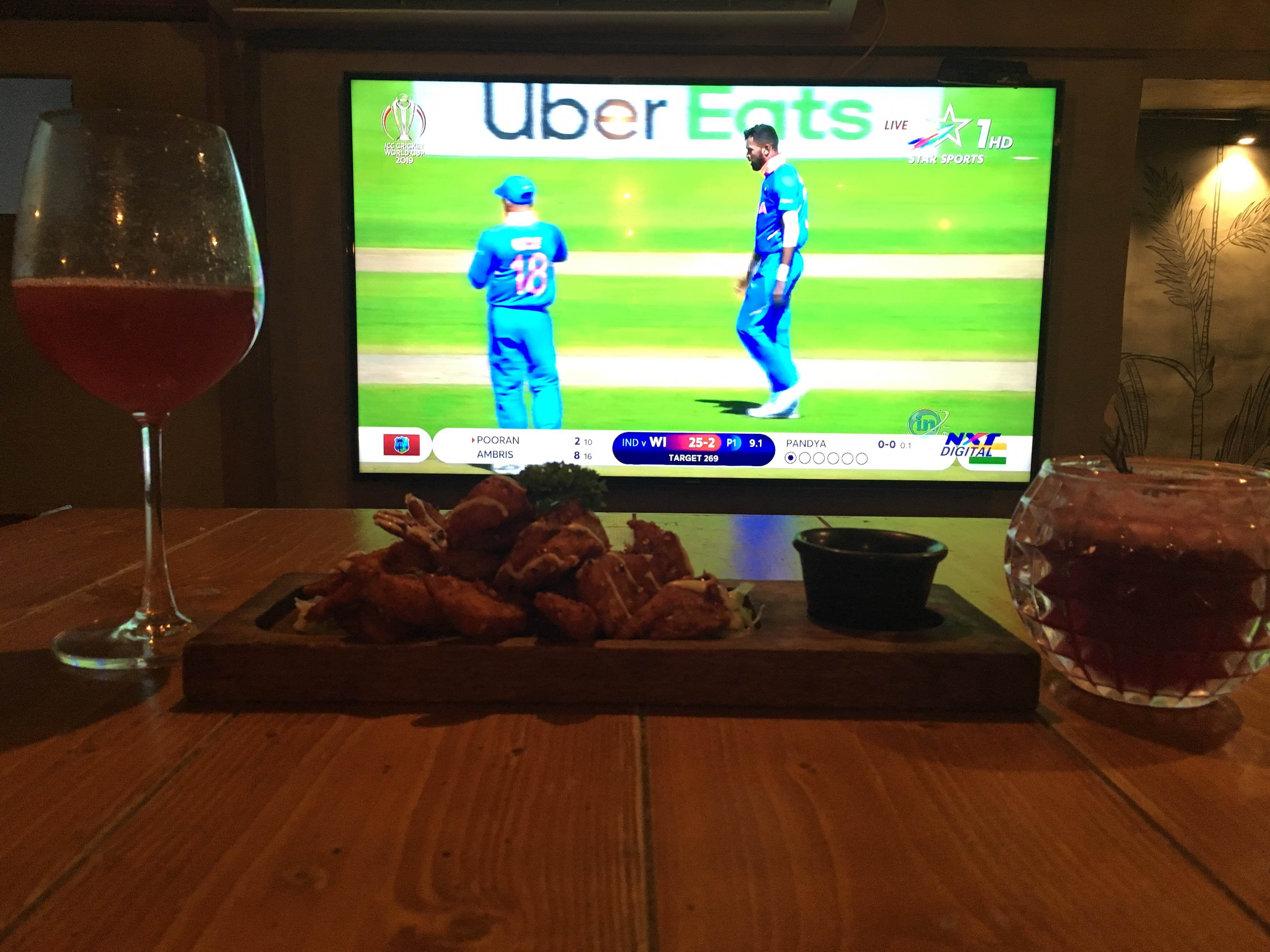 Display device,Technology,Electronic device,Flat panel display,Glass,Screen,Signage,Television,Media,Led display