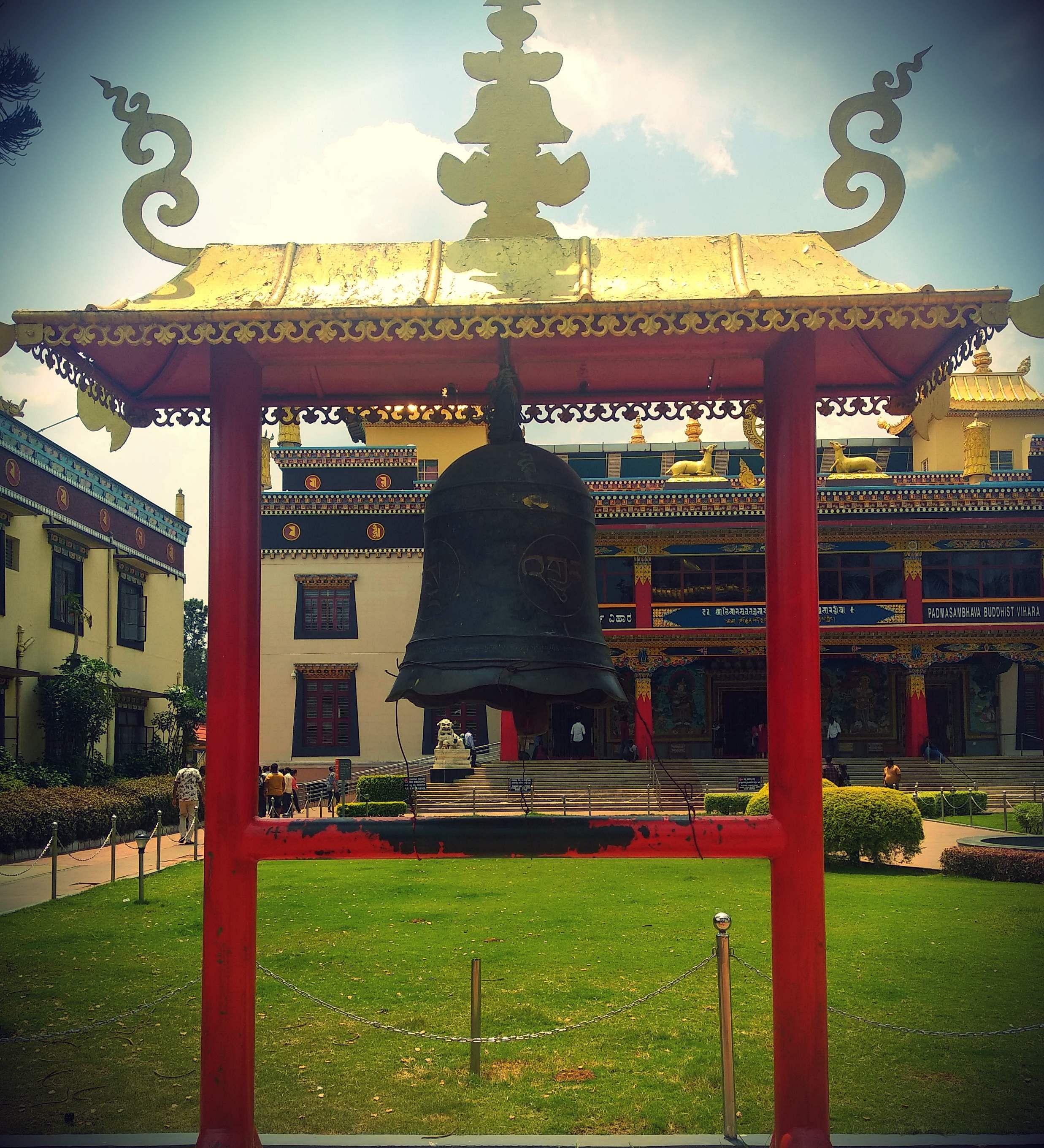 Bell,Place of worship,Shrine,Chinese architecture,Temple,Monastery,Japanese architecture,Architecture,Building