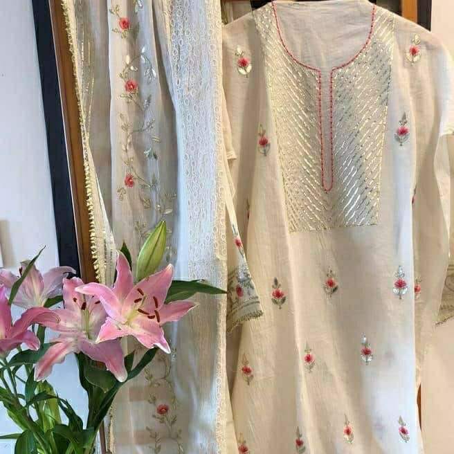 Clothing,White,Pink,Textile,Curtain,Peach,Dress,Outerwear,Pattern,Interior design