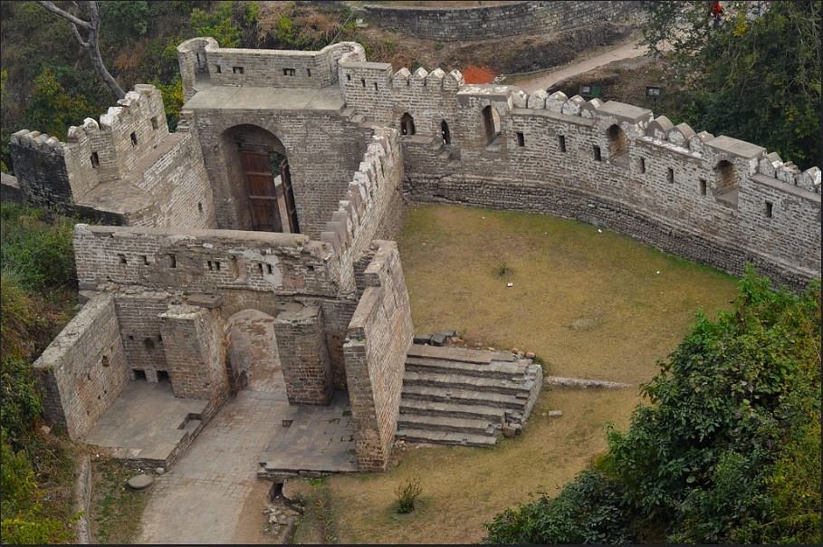 Ruins,Historic site,Archaeological site,Ancient history,Arch,Architecture,Building,Fortification,Ancient roman architecture,History