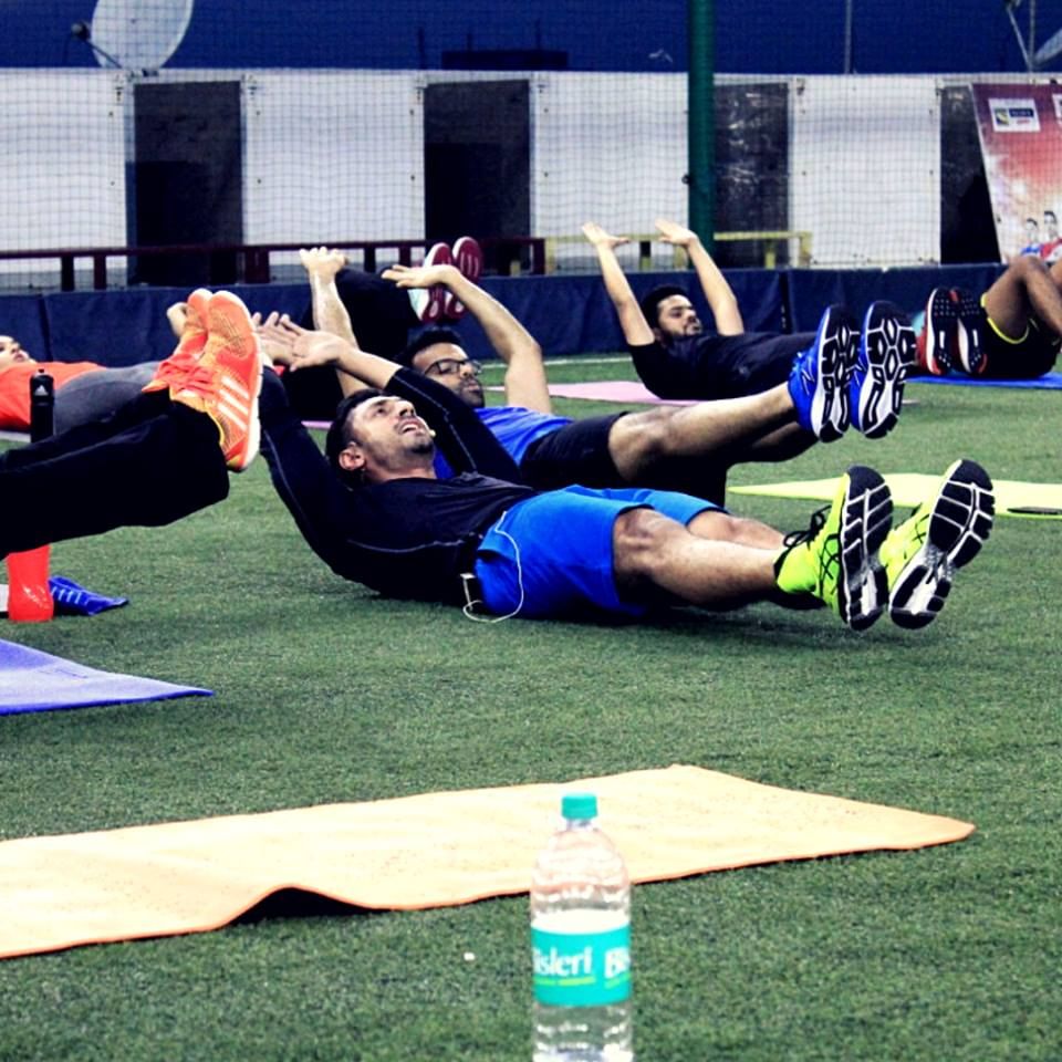 Physical fitness,Sports,Flip (acrobatic),Leg,Sports training,Crunch,Knee,Exercise,Human leg,Trunk