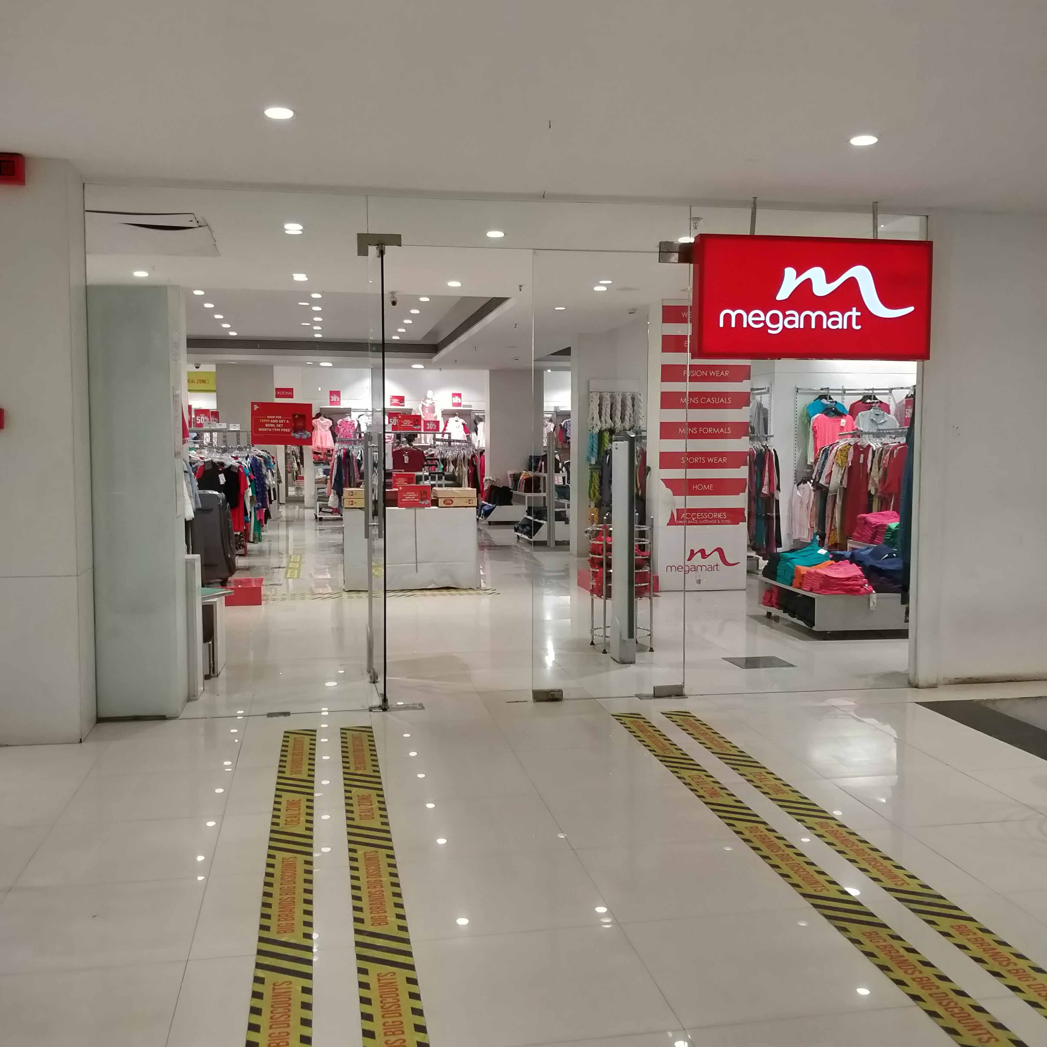 Shopping mall,Building,Outlet store,Retail,Interior design,Shopping