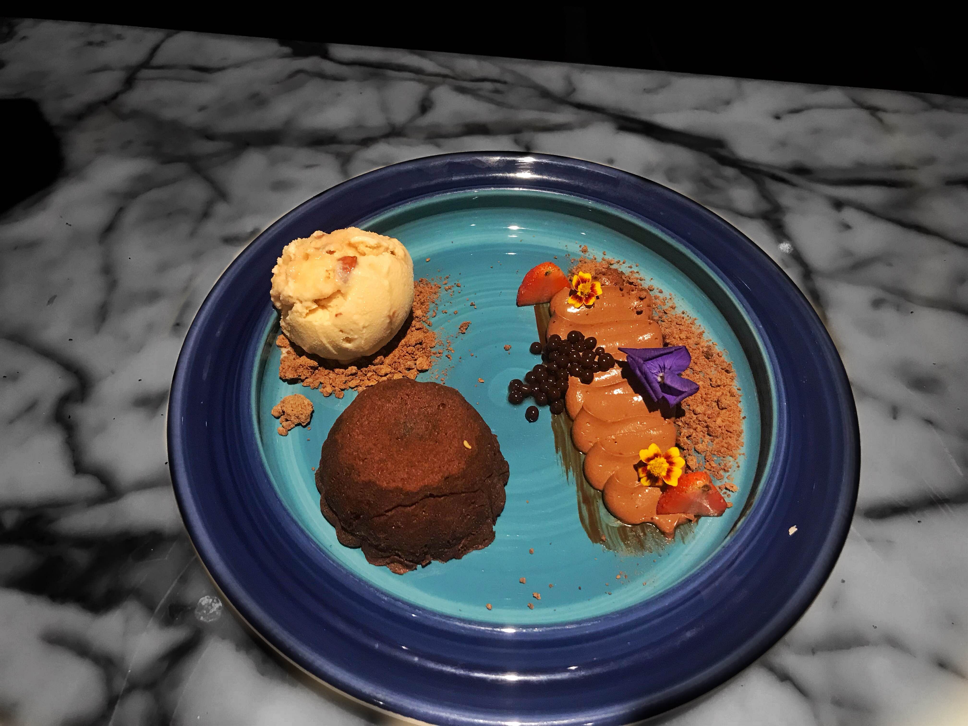 Dish,Food,Cuisine,Ingredient,Sweetness,Plate,Dishware,Dessert,Comfort food,Tableware