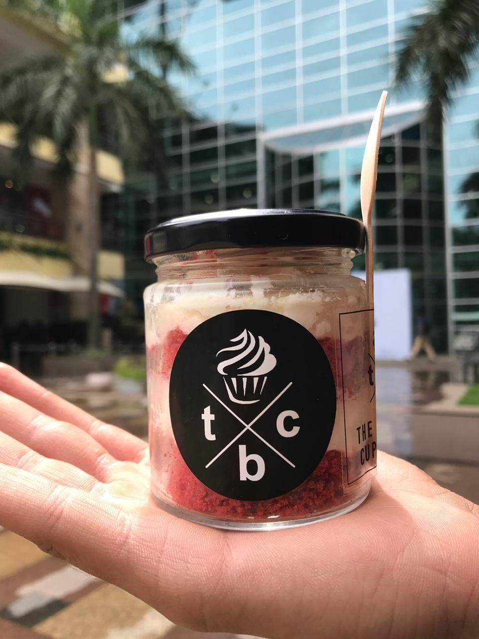 Hand,Finger,Drink,Glass