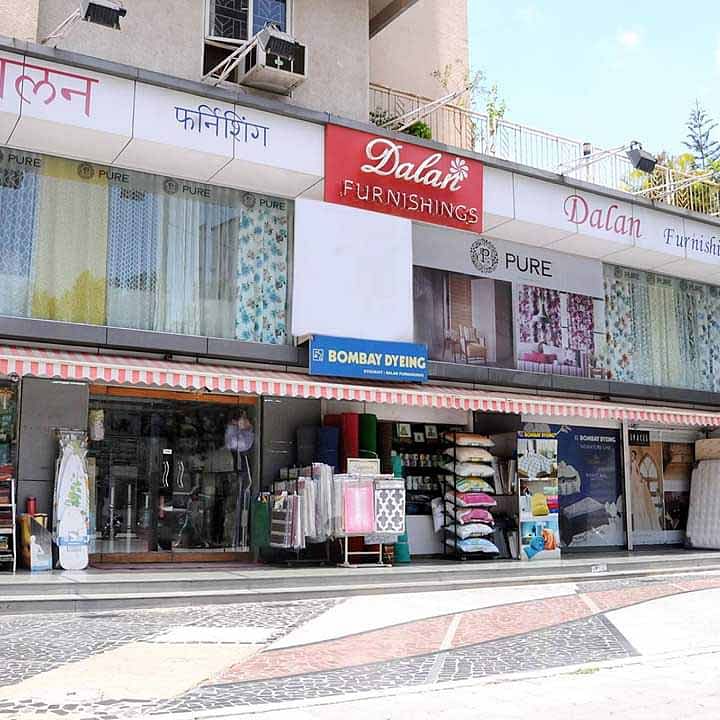 Building,Beauty,Iron,Outlet store,Facade,Footwear,Architecture,Real estate,Retail,House