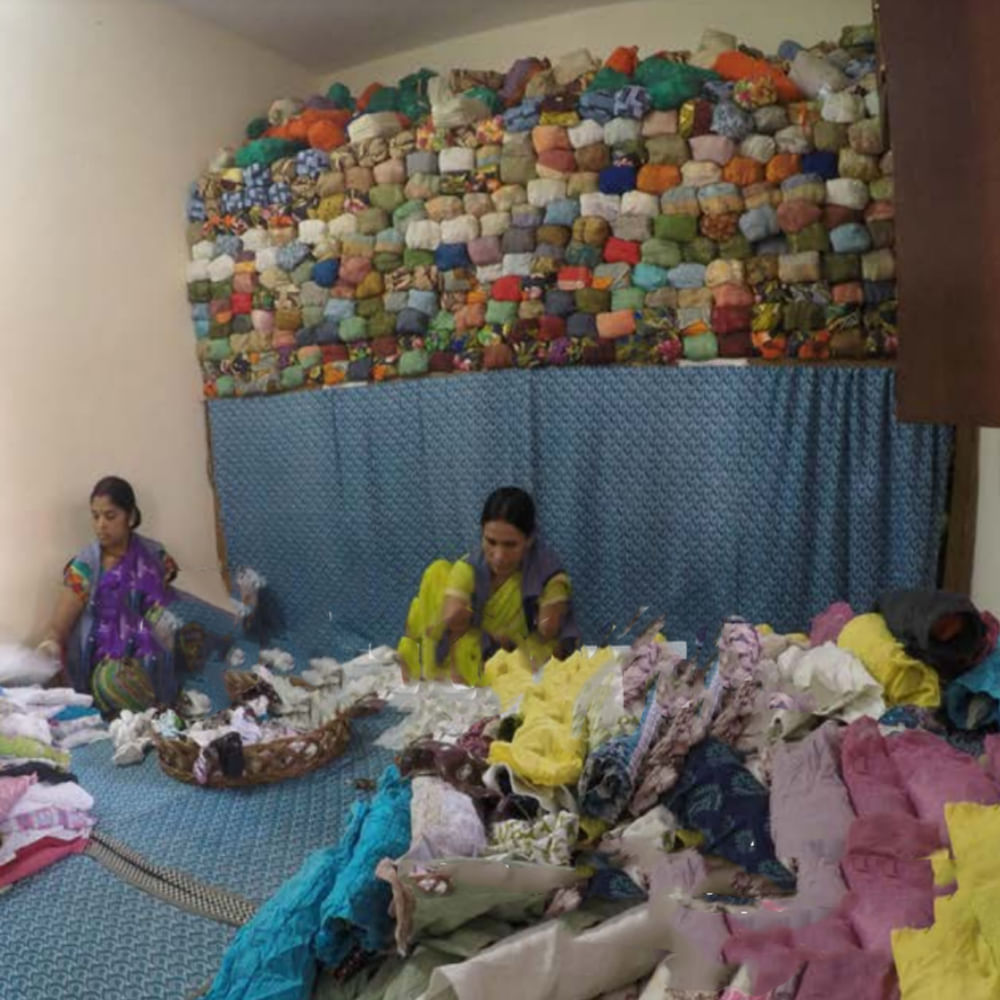 Textile,Adaptation,Room,Linens,Quilt,Art