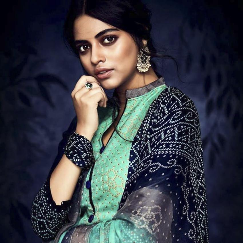 Cool,Blue,Green,Photo shoot,Beauty,Formal wear,Lady,Turquoise,Fashion,Sari