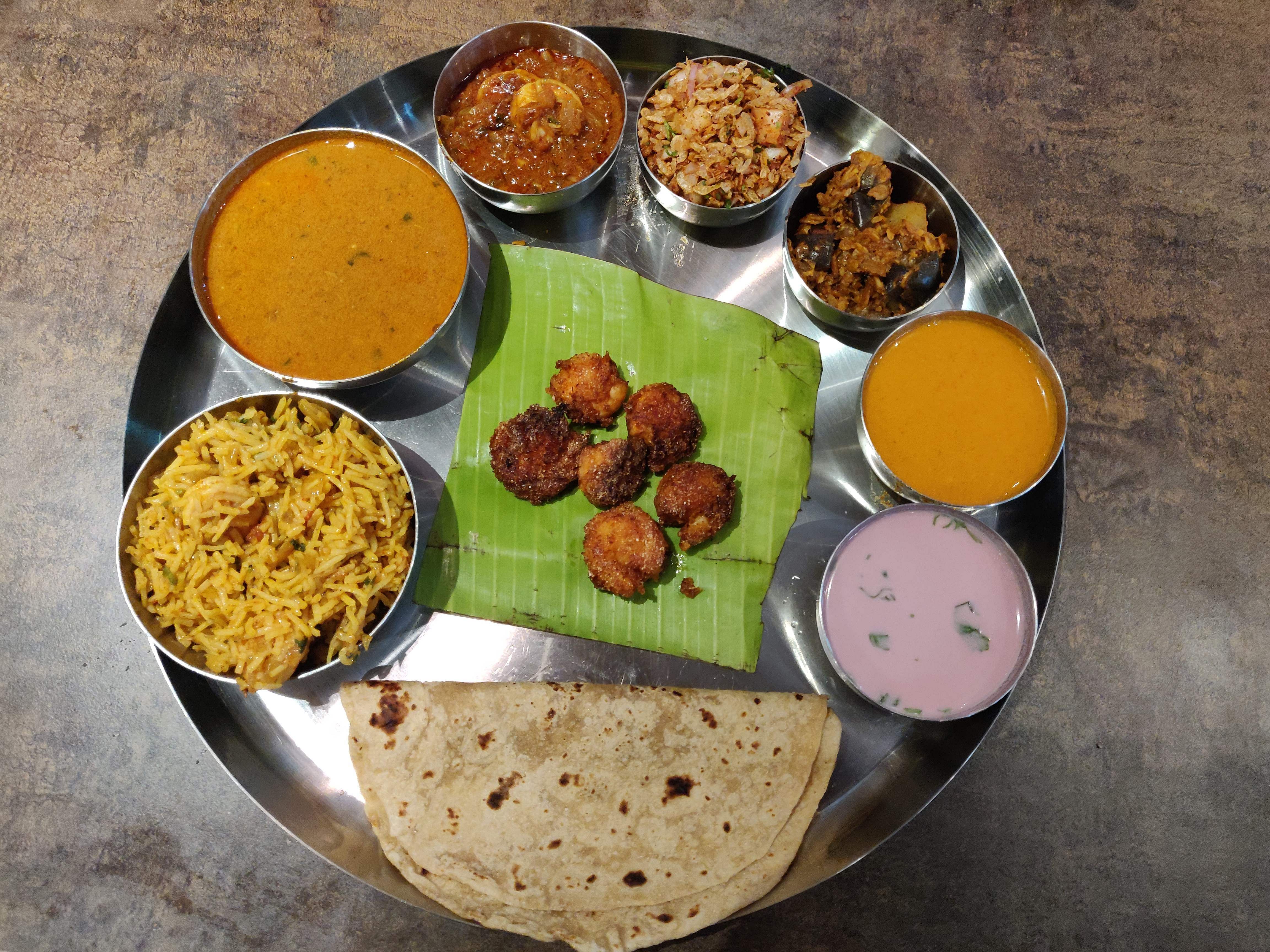 Dish,Food,Cuisine,Meal,Ingredient,Raita,Punjabi cuisine,Lunch,Maharashtrian cuisine,Andhra food