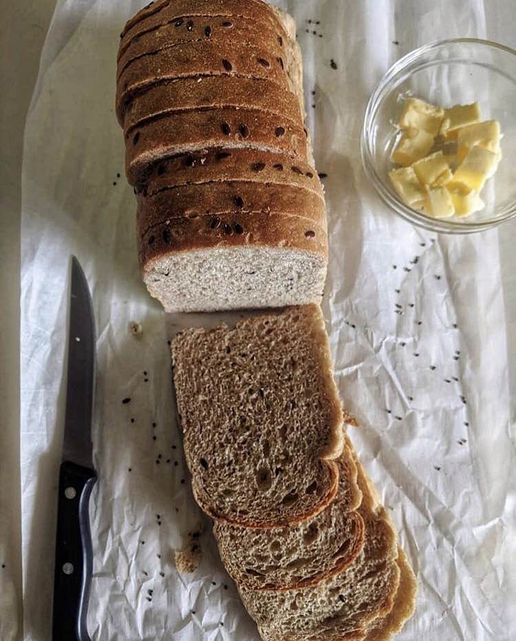 Food,Bread,Banana bread,Graham bread,Pumpkin bread,Rye bread,Brown bread,Dish,Sliced bread,Gluten