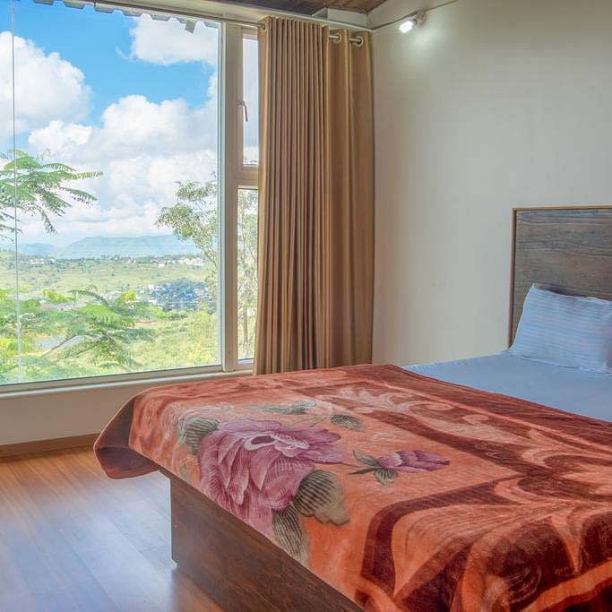Bedroom,Bed,Furniture,Room,Bed sheet,Property,Bed frame,Bedding,Mattress,Interior design
