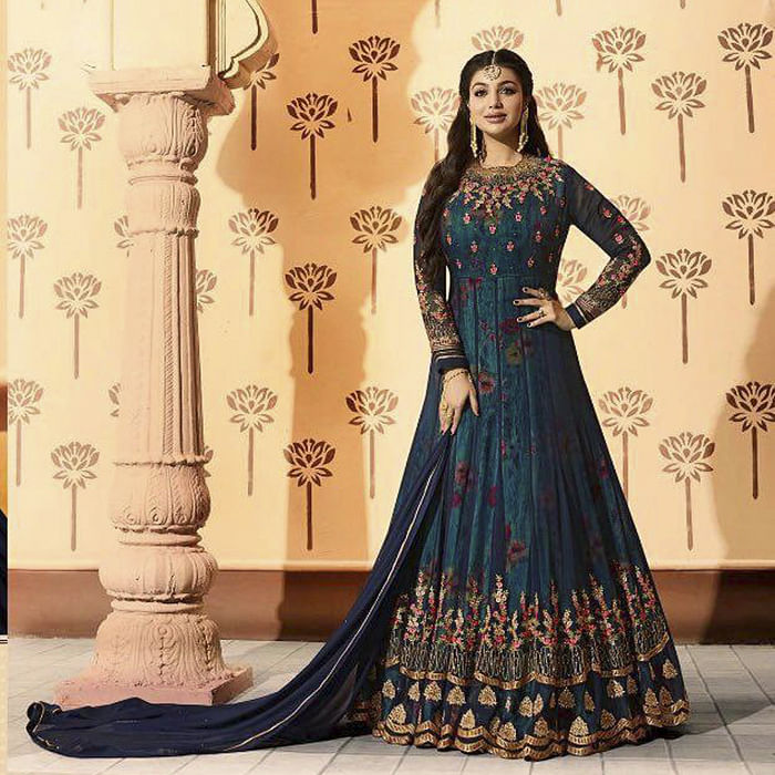Clothing,Dress,Formal wear,Gown,Fashion model,Fashion,A-line,Embroidery,Brown,Sari