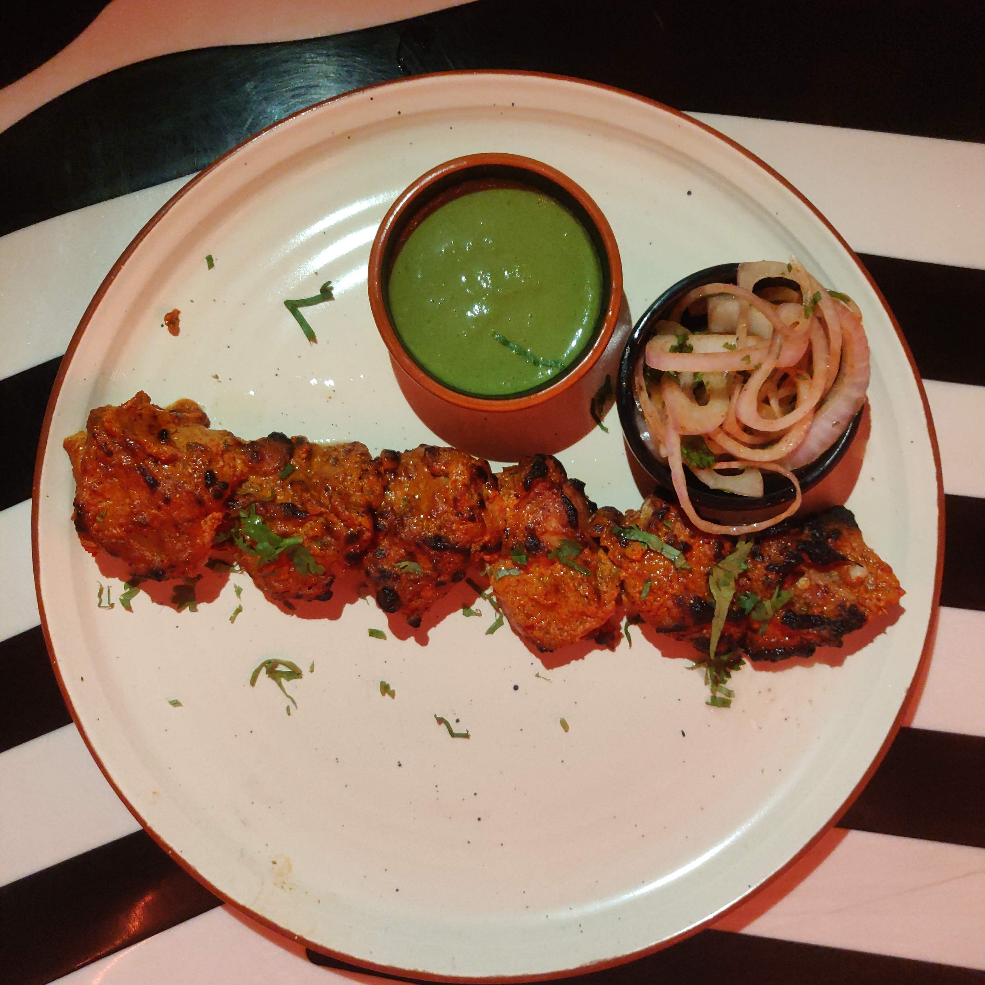 Dish,Food,Cuisine,Ingredient,Fried food,Chicken tikka,Produce,Indian cuisine,Meat,Pakora