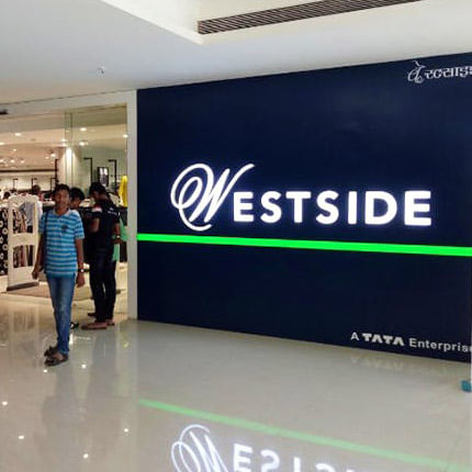 Green,Product,Logo,Signage,Display advertising,Design,Advertising,Technology,Banner,Display device