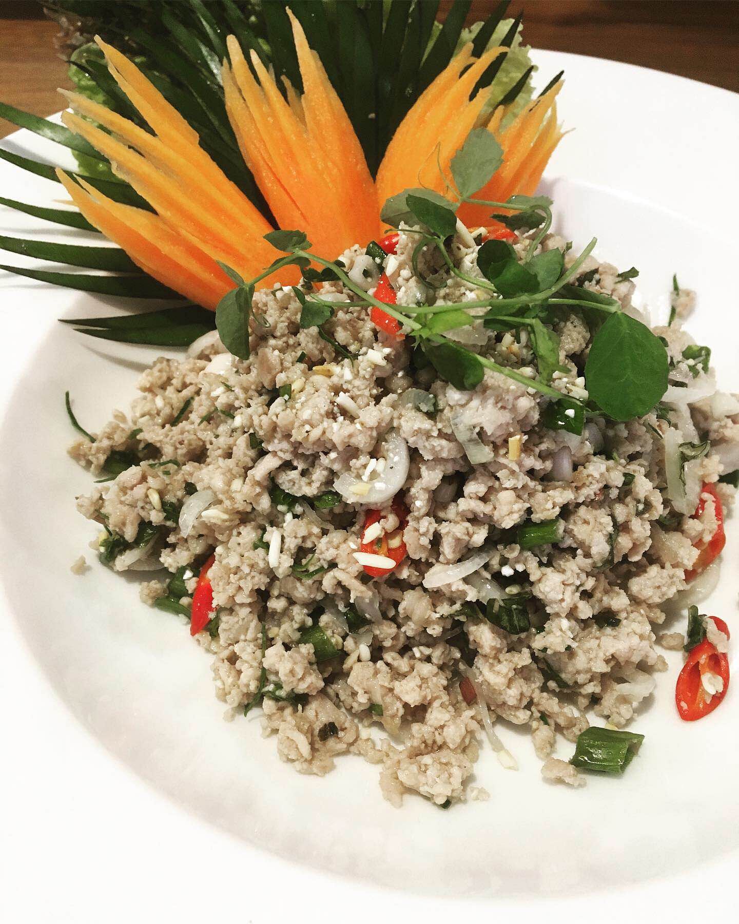 Dish,Cuisine,Food,Ingredient,Thai fried rice,Larb,Salad,Produce,Tabbouleh,Rice