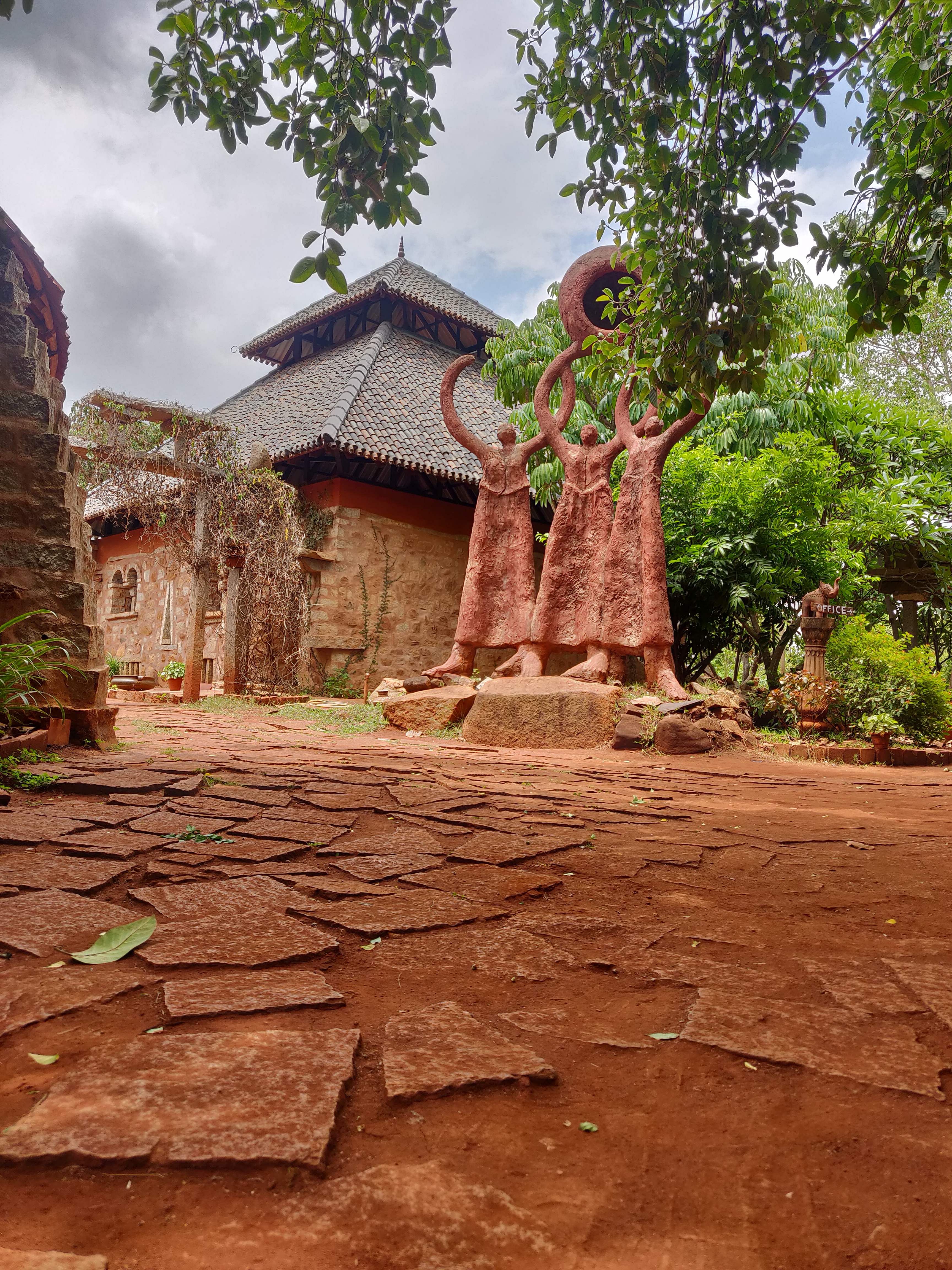 Wall,House,Adaptation,Village,Tree,Roof,Rural area,Geological phenomenon,Architecture,Home