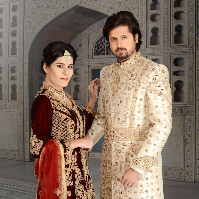 Clothing,Dress,Fashion,Formal wear,Sari,Fashion model,Textile,Sleeve,Fashion design,Tradition