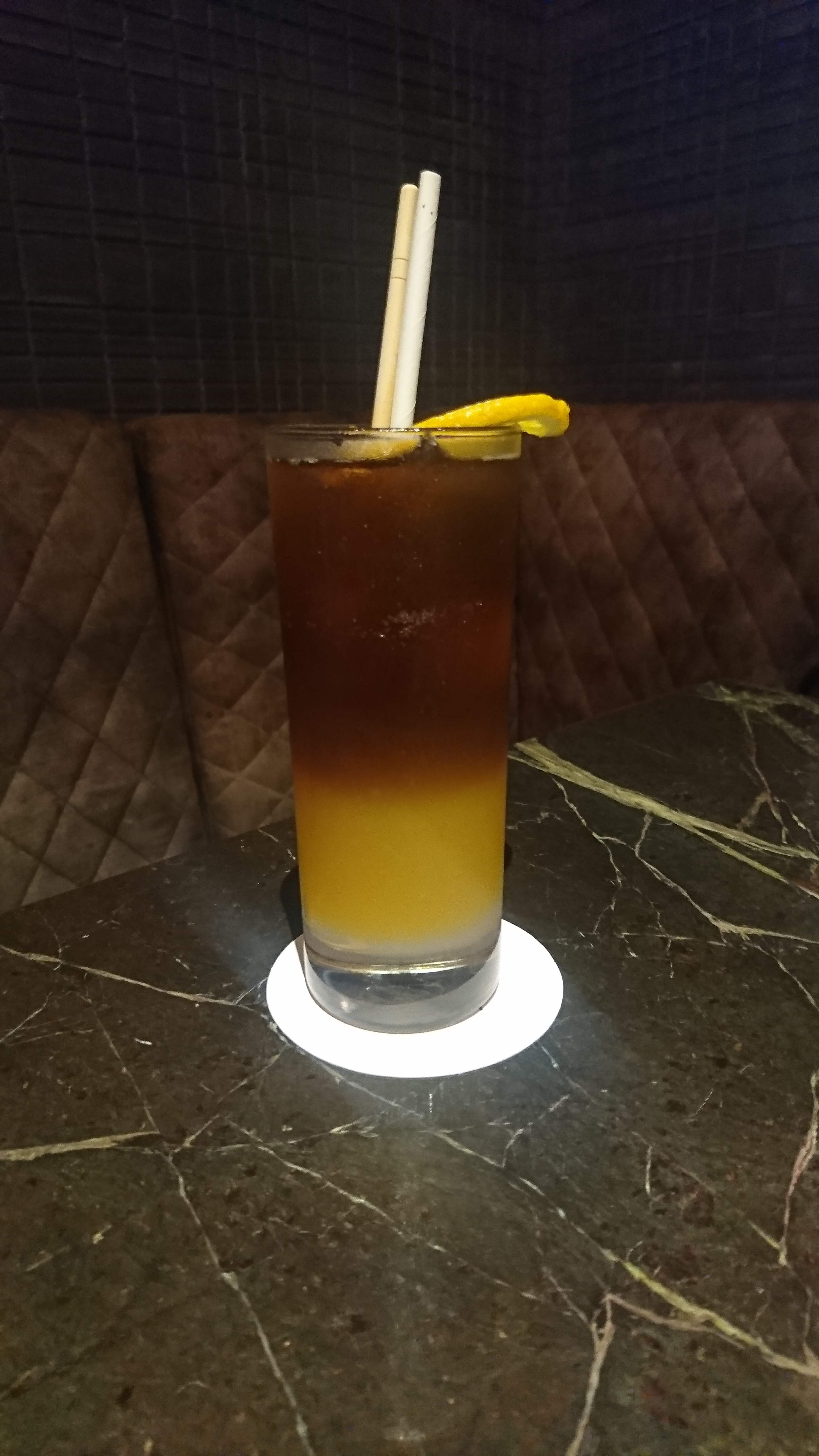 Drink,Rum swizzle,Alcoholic beverage,Cocktail,Cocktail garnish,Distilled beverage,Non-alcoholic beverage,Food,Harvey wallbanger,Juice