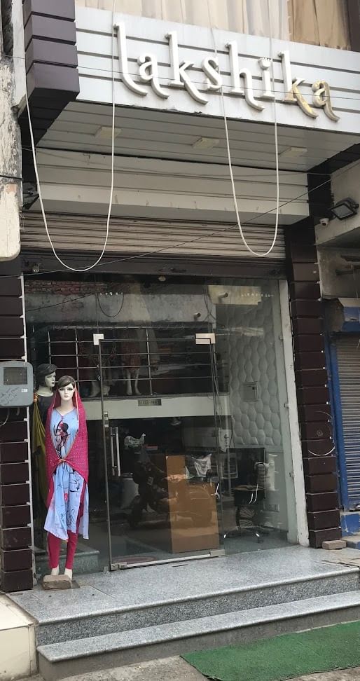 Building,Facade,Architecture,Door,Window,Street,House