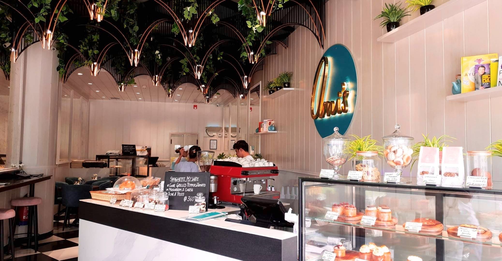 Brunch,Buffet,Restaurant,Meal,Food,Interior design,Building,Taste,Breakfast,Cuisine