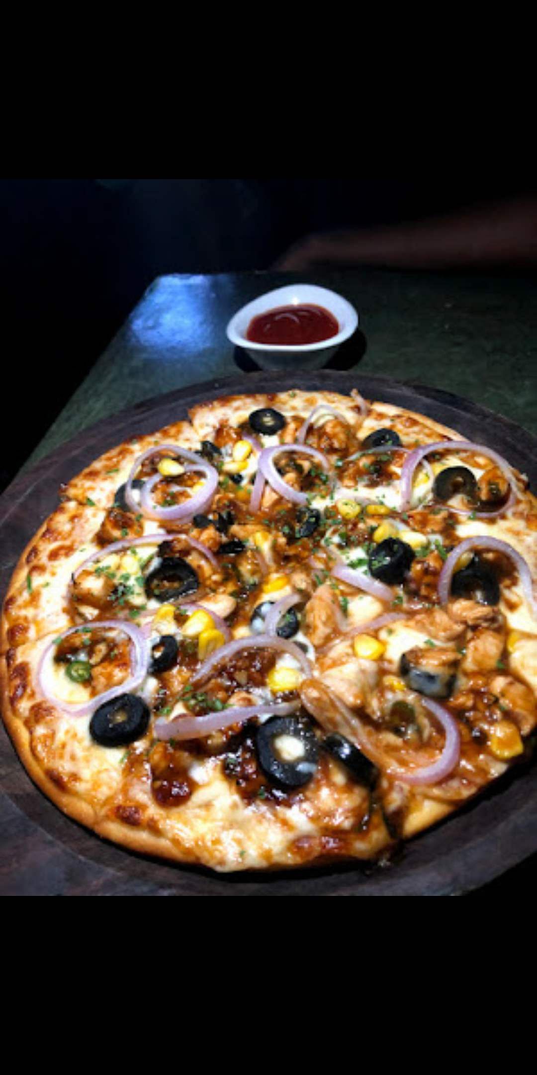 Dish,Food,Pizza,Cuisine,Pizza cheese,Ingredient,Flatbread,California-style pizza,Italian food,Comfort food