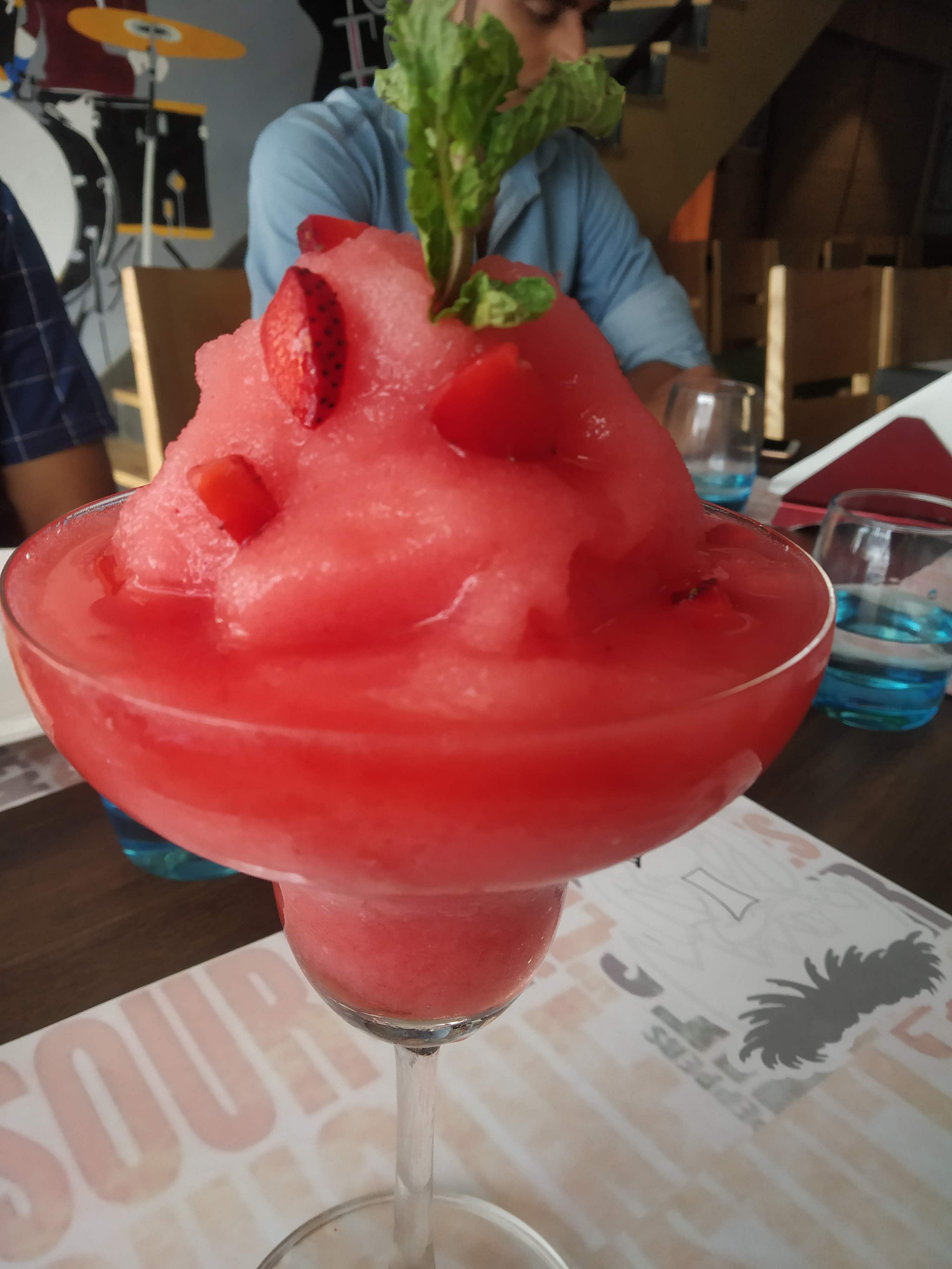 Food,Daiquiri,Drink,Non-alcoholic beverage,Frozen dessert,Cocktail garnish,Italian ice,Dessert,Kakigōri,Singapore sling