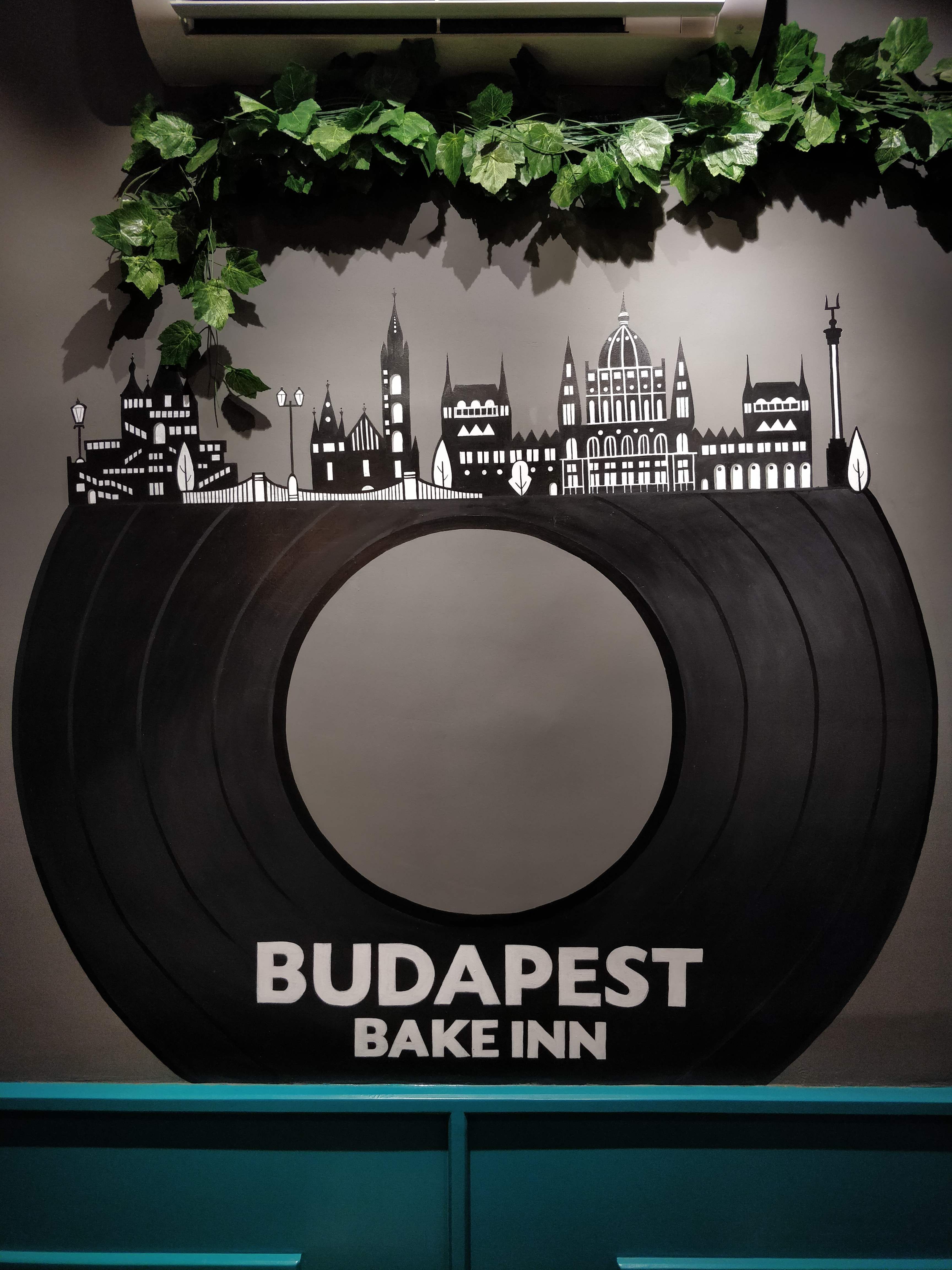 Green,Font,Tire,Plant,Logo,Graphics