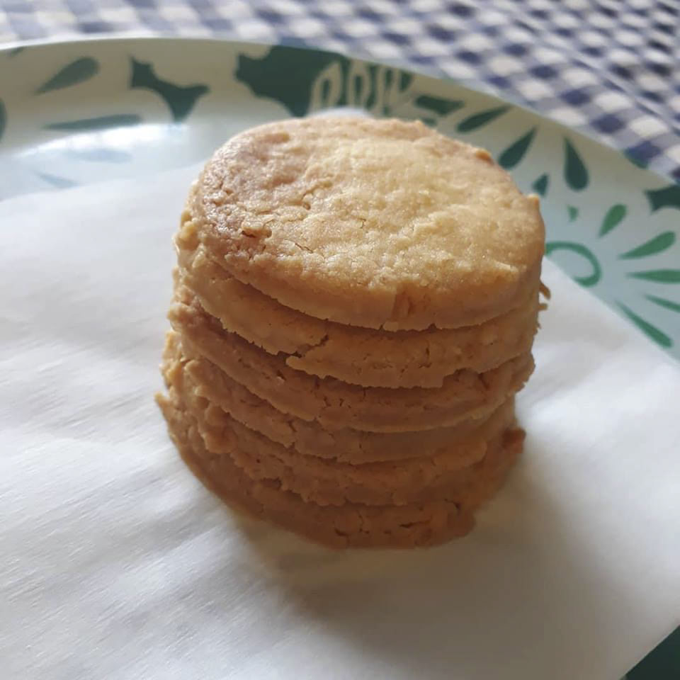 Food,Cuisine,Cookies and crackers,Dish,Biscuit,Baked goods,Cookie,Sandwich Cookies,Snack,Dessert