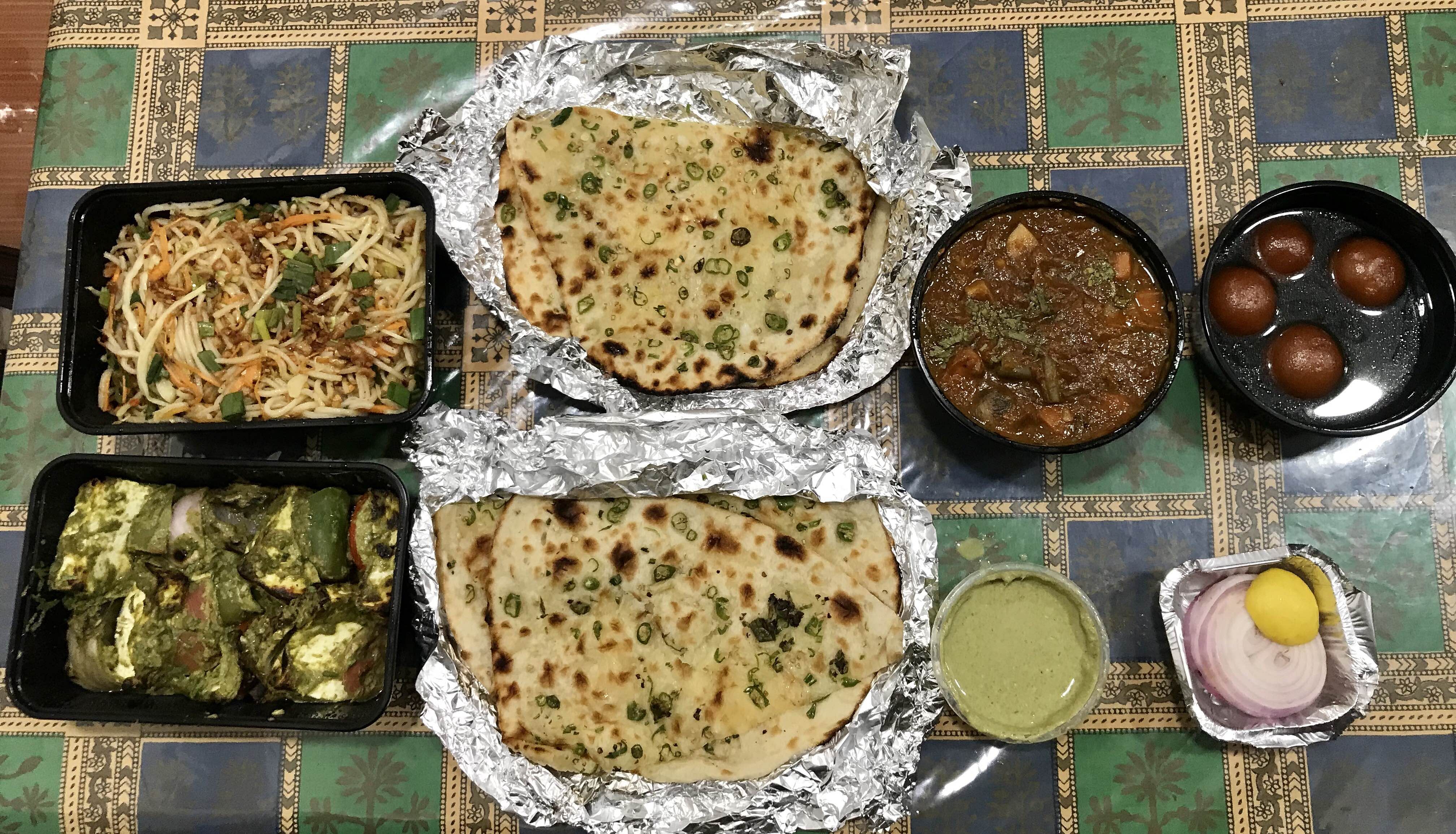 Food,Dish,Cuisine,Ingredient,Roti,Paratha,Flatbread,Comfort food,Chapati,Indian cuisine