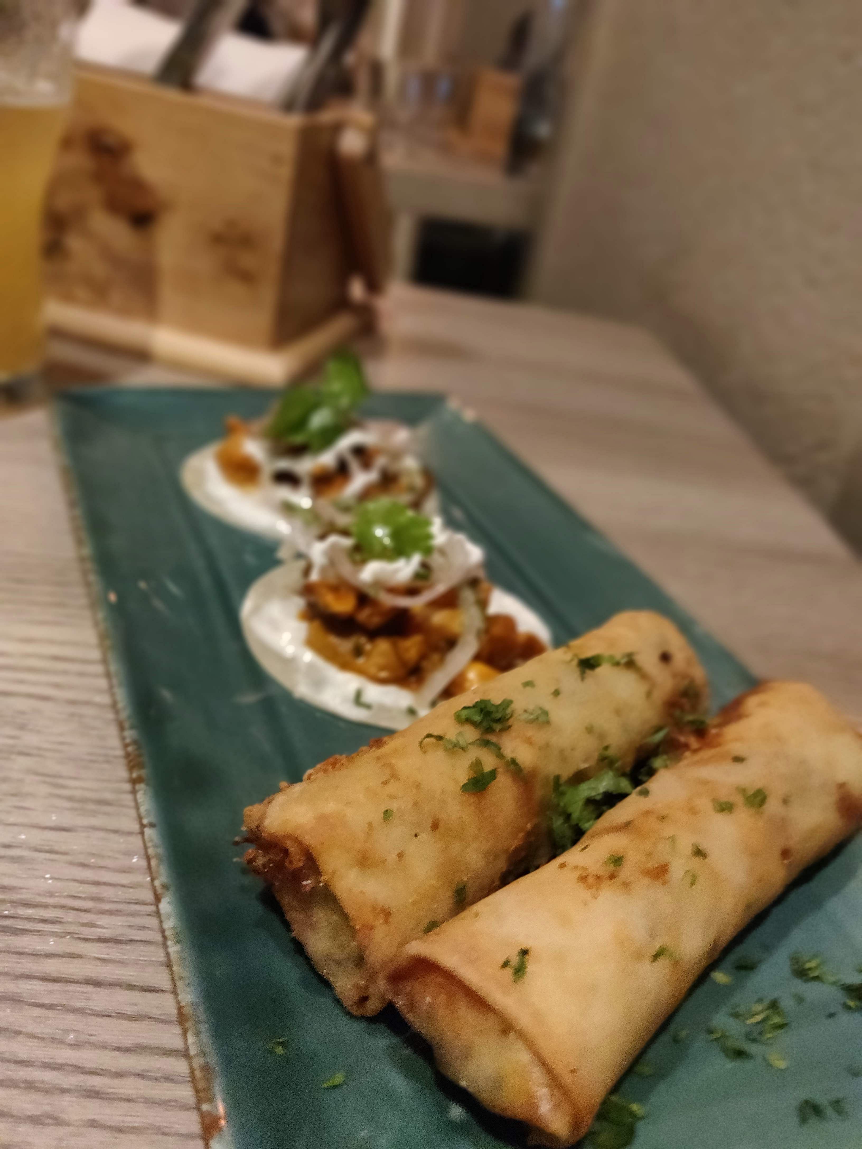 Dish,Food,Cuisine,Lumpia,Ingredient,Kati roll,Spring roll,Taquito,Nem rán,Egg roll