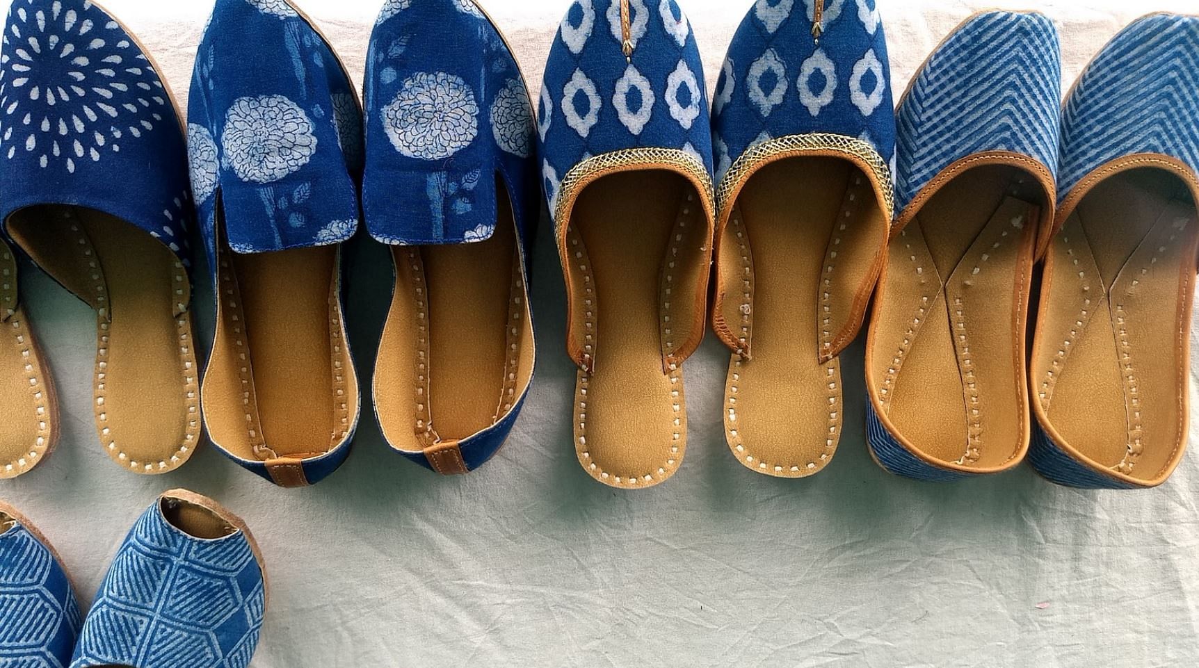 Footwear,Shoe,Blue,Slipper,Espadrille,Electric blue,Ballet flat,Denim