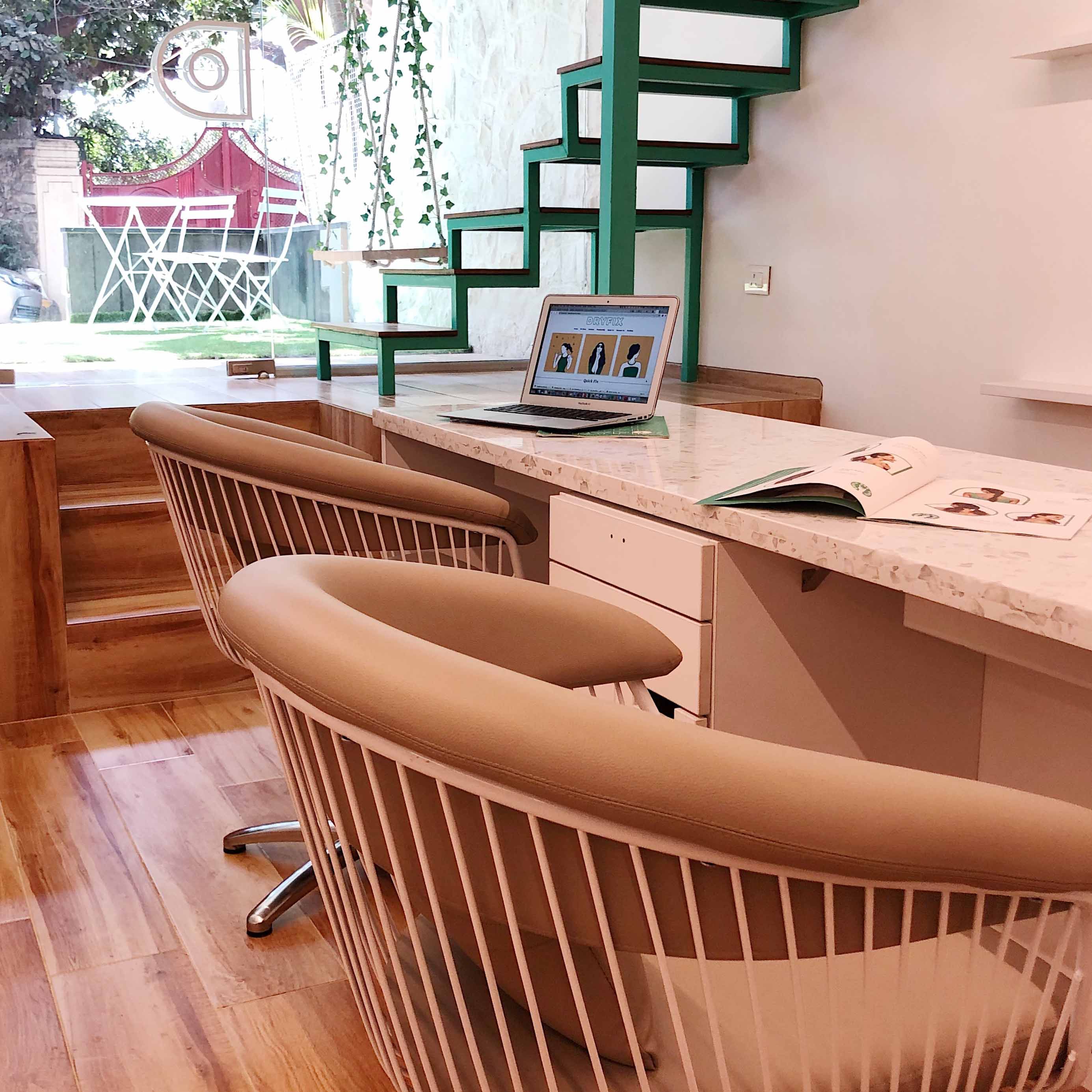 Furniture,Room,Property,Interior design,Table,Floor,Desk,Architecture,Building,Chair