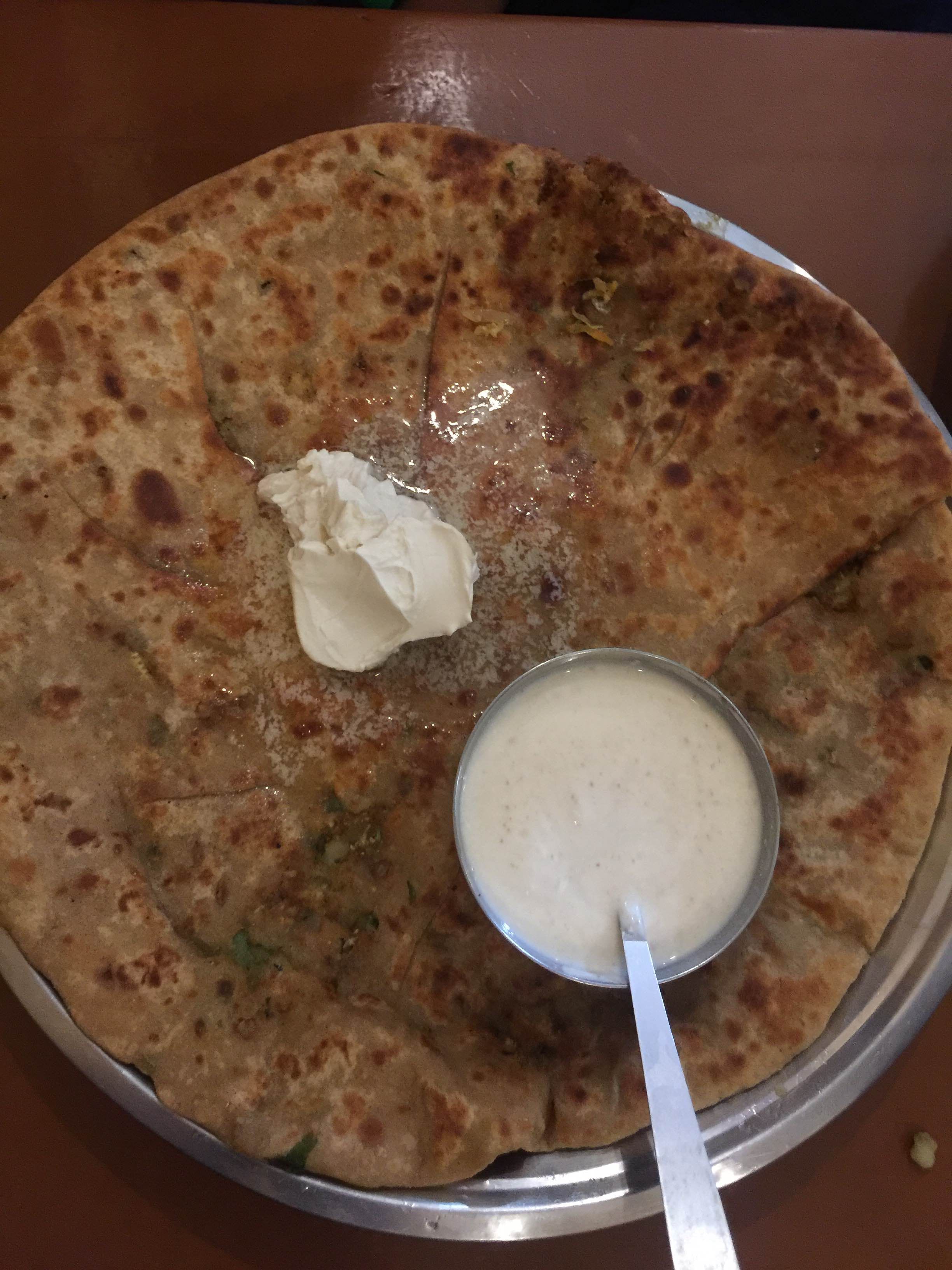 Cuisine,Food,Dish,Ingredient,Paratha,Roti,Indian cuisine,Kulcha,Chapati,Flatbread