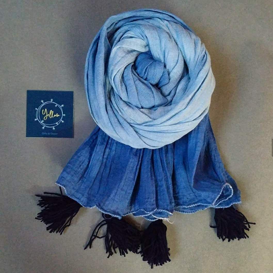 Blue,Clothing,Scarf,Stole,Wrap,Electric blue,Wool,Fashion accessory,Shawl,Textile