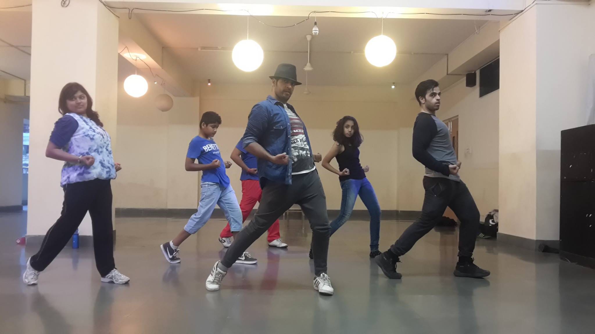 Choreography,Dance,Event,Performing arts,Dancer,Fun,Line dance,Country-western dance,Leisure,Performance