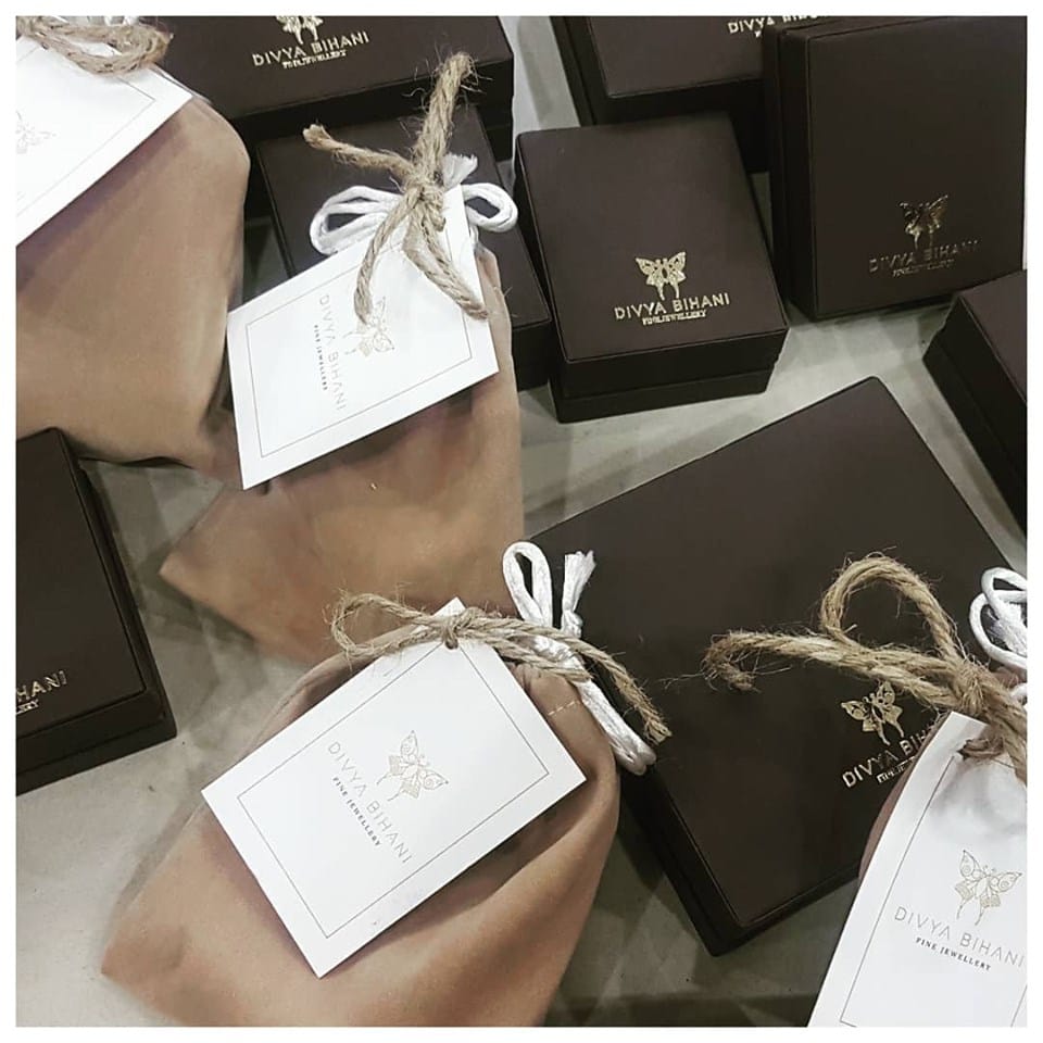 Fashion accessory,Silver,Material property