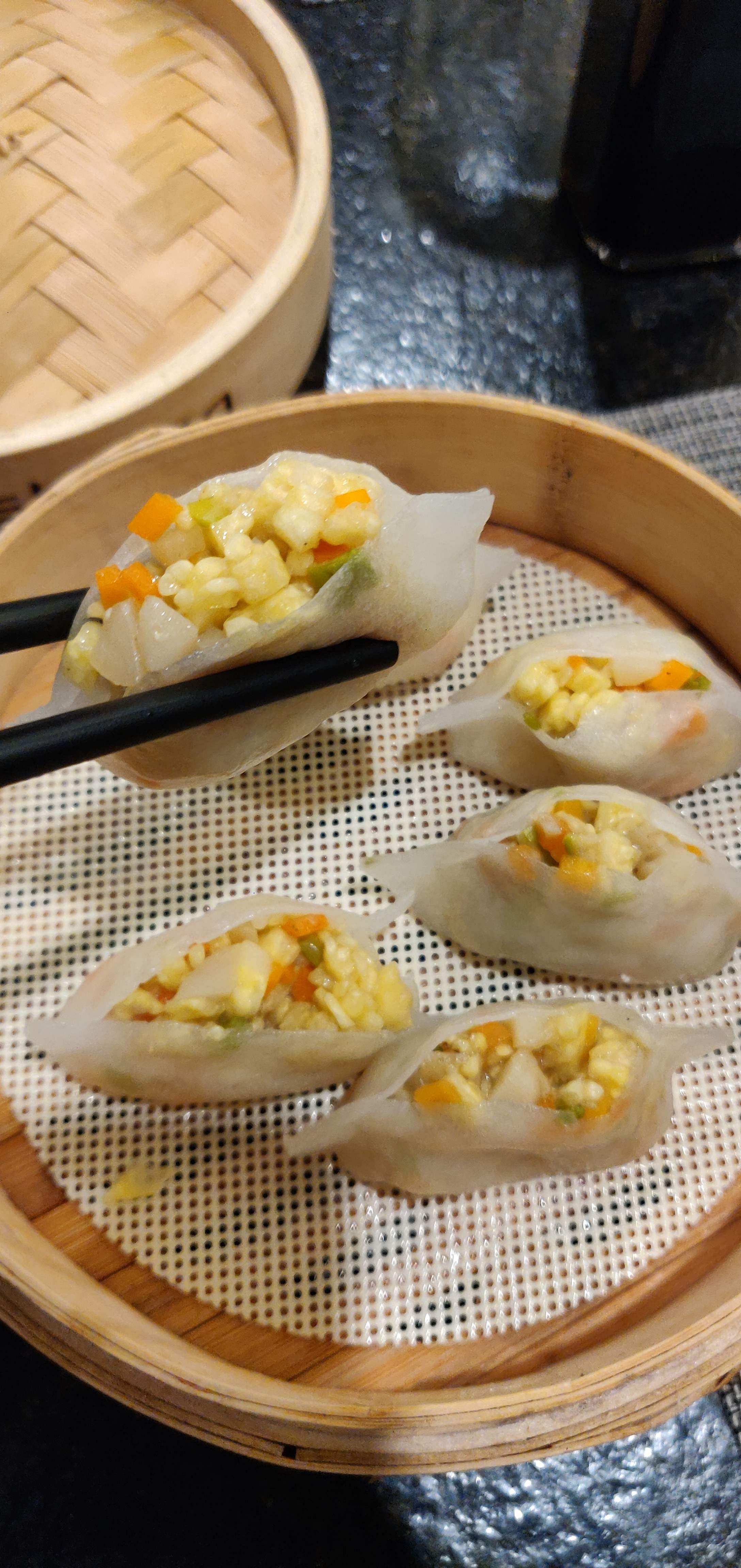 Dish,Food,Cuisine,Dim sum,Ingredient,Shumai,Comfort food,Baozi,Produce,Chinese food