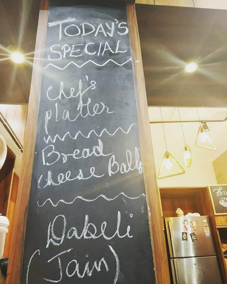 Blackboard,Chalk,Text,Font,Slate,Room,Restaurant,Glass,Handwriting,Writing