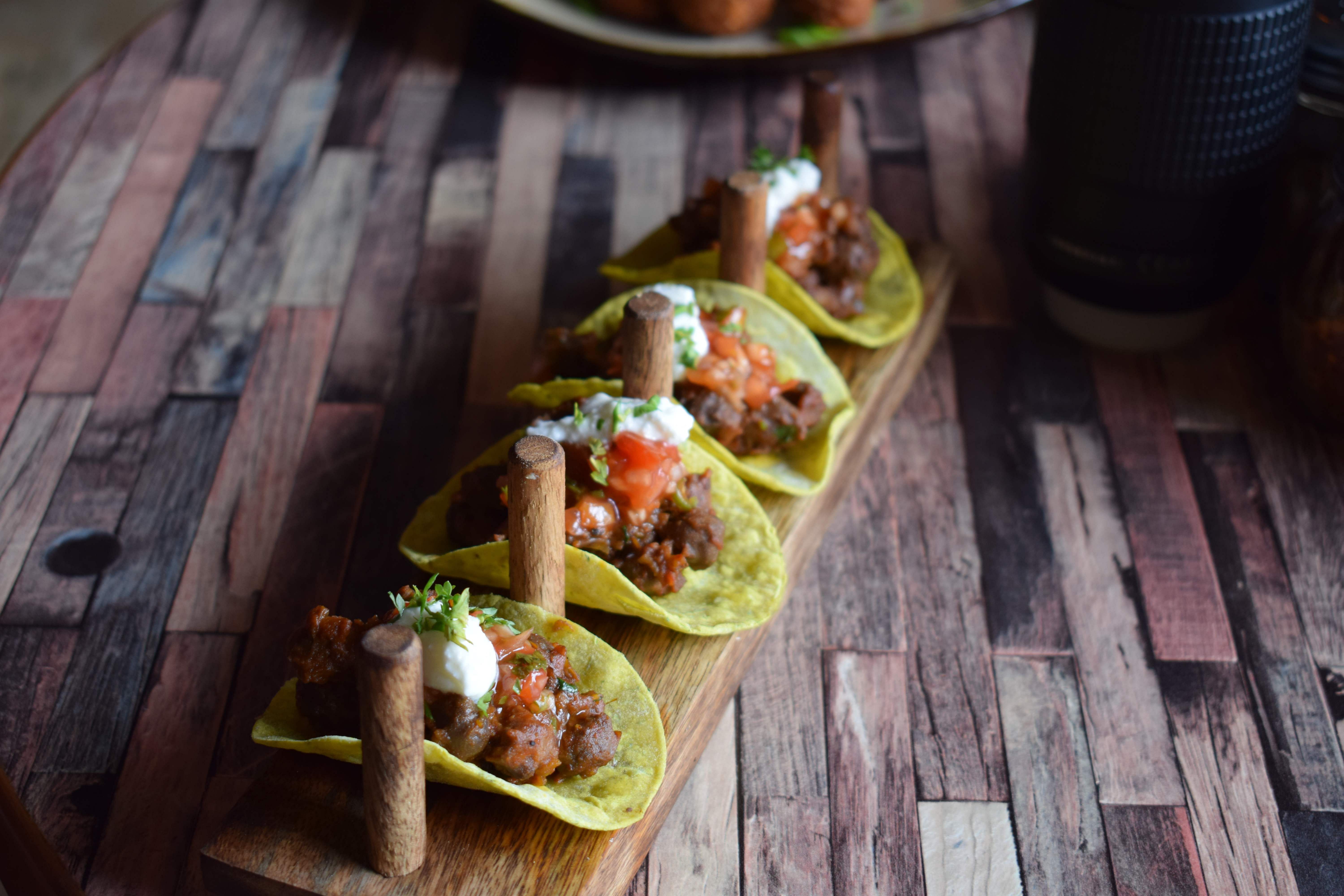 Dish,Food,Cuisine,Ingredient,Korean taco,Taco,Finger food,appetizer,Vegetarian food,Staple food