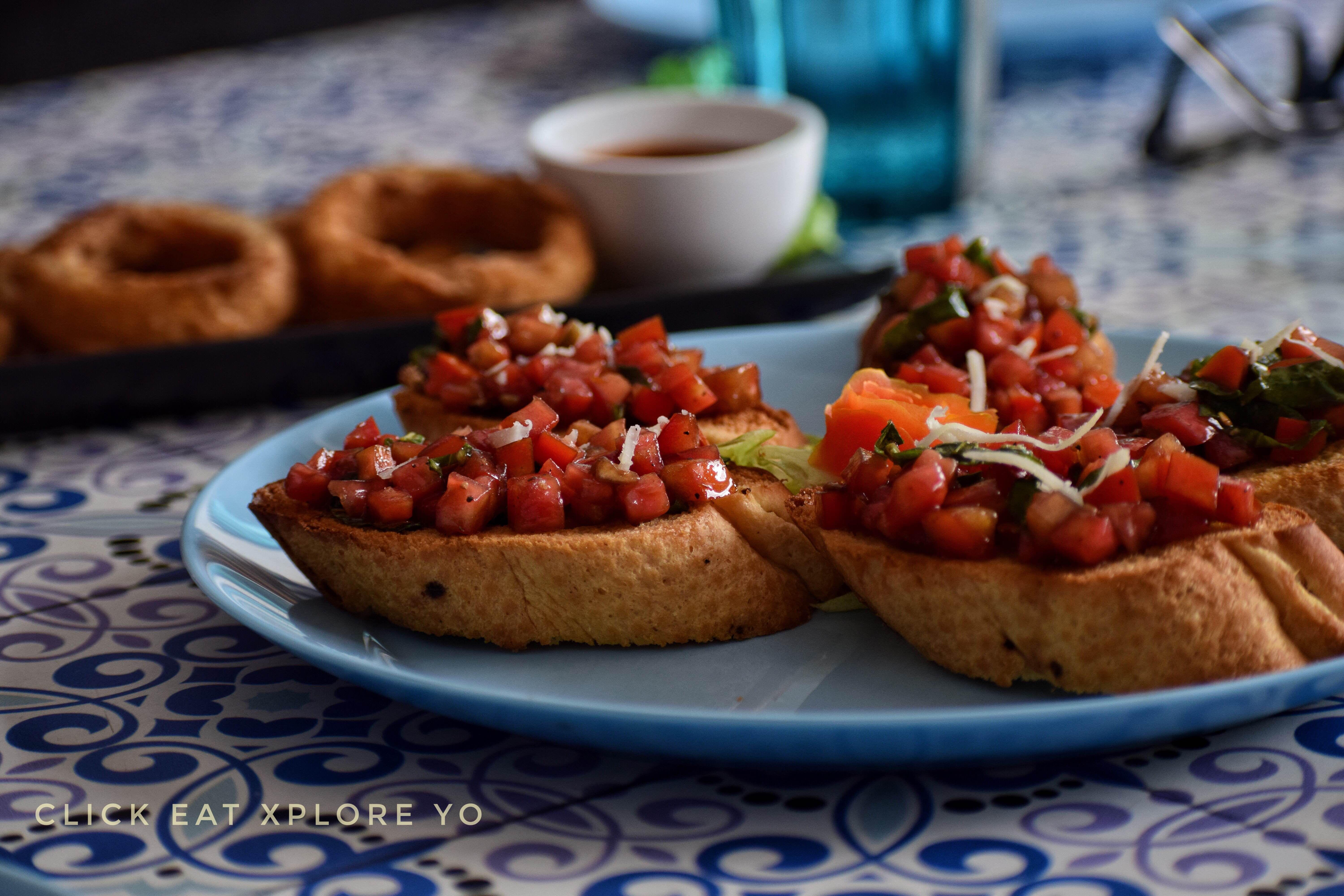 Dish,Food,Cuisine,Bruschetta,Ingredient,appetizer,Pebre,Finger food,Baked goods,Produce