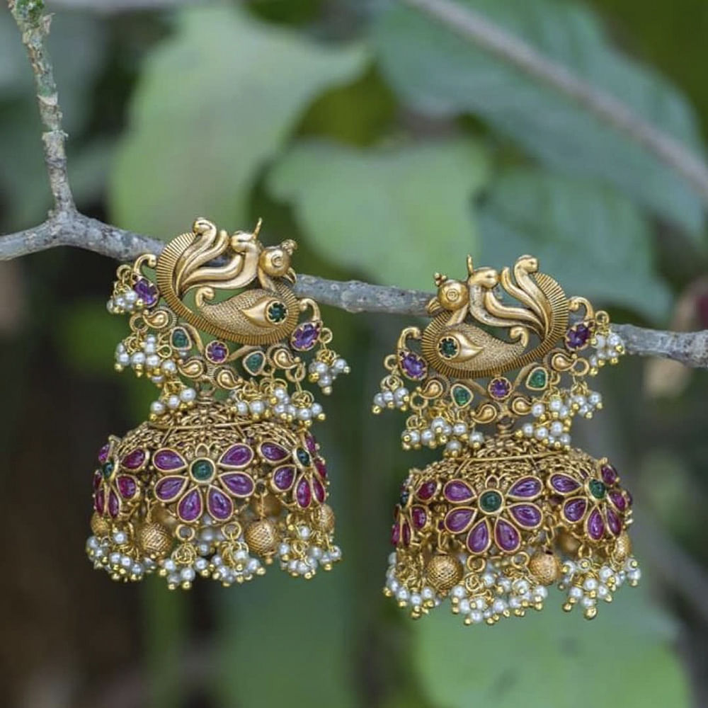 Jewellery,Earrings,Fashion accessory,Gemstone,Metal,Gold
