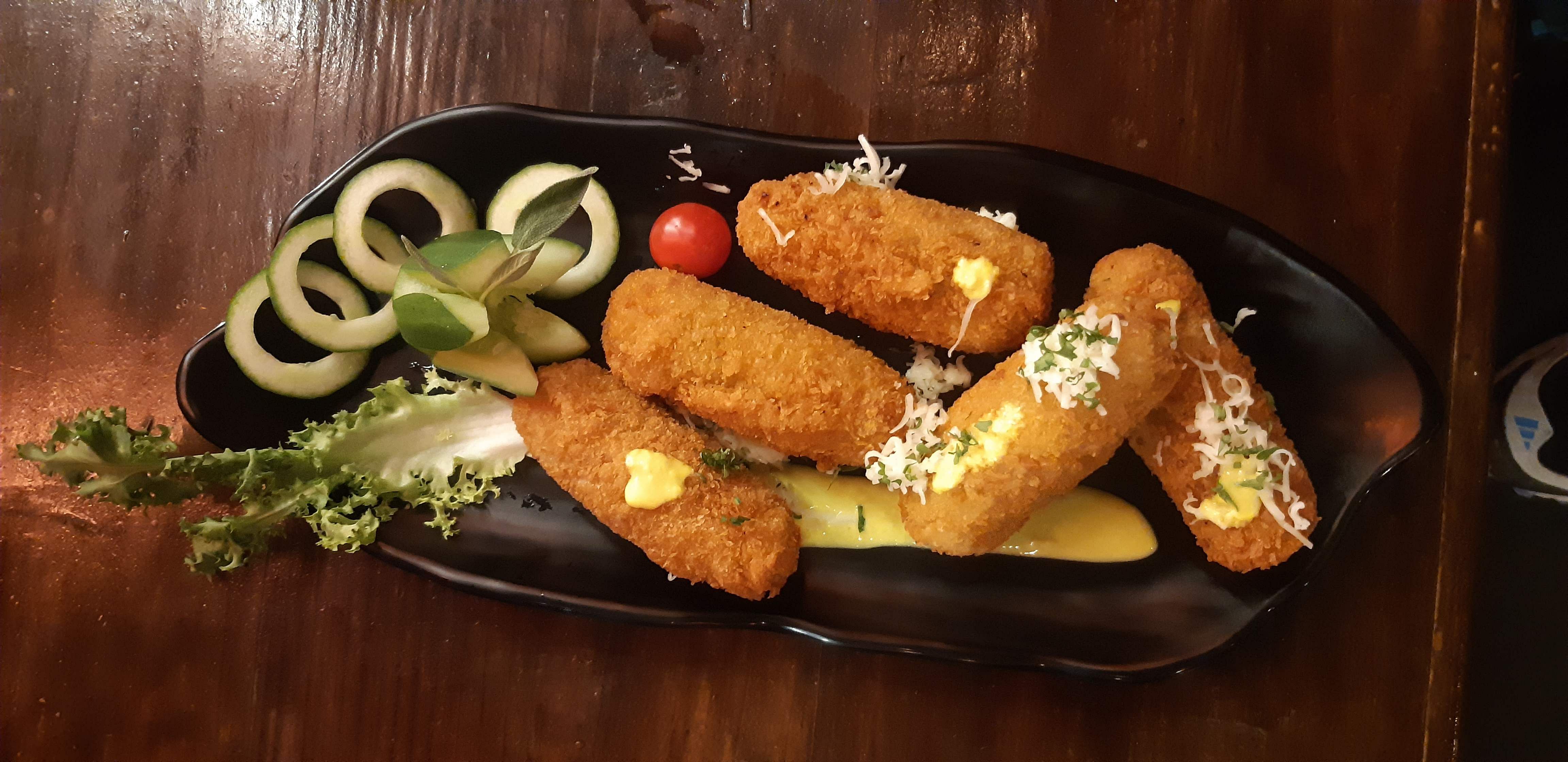 Dish,Food,Cuisine,Ingredient,Croquette,Fish stick,Fried food,Korokke,Mozzarella sticks,Comfort food