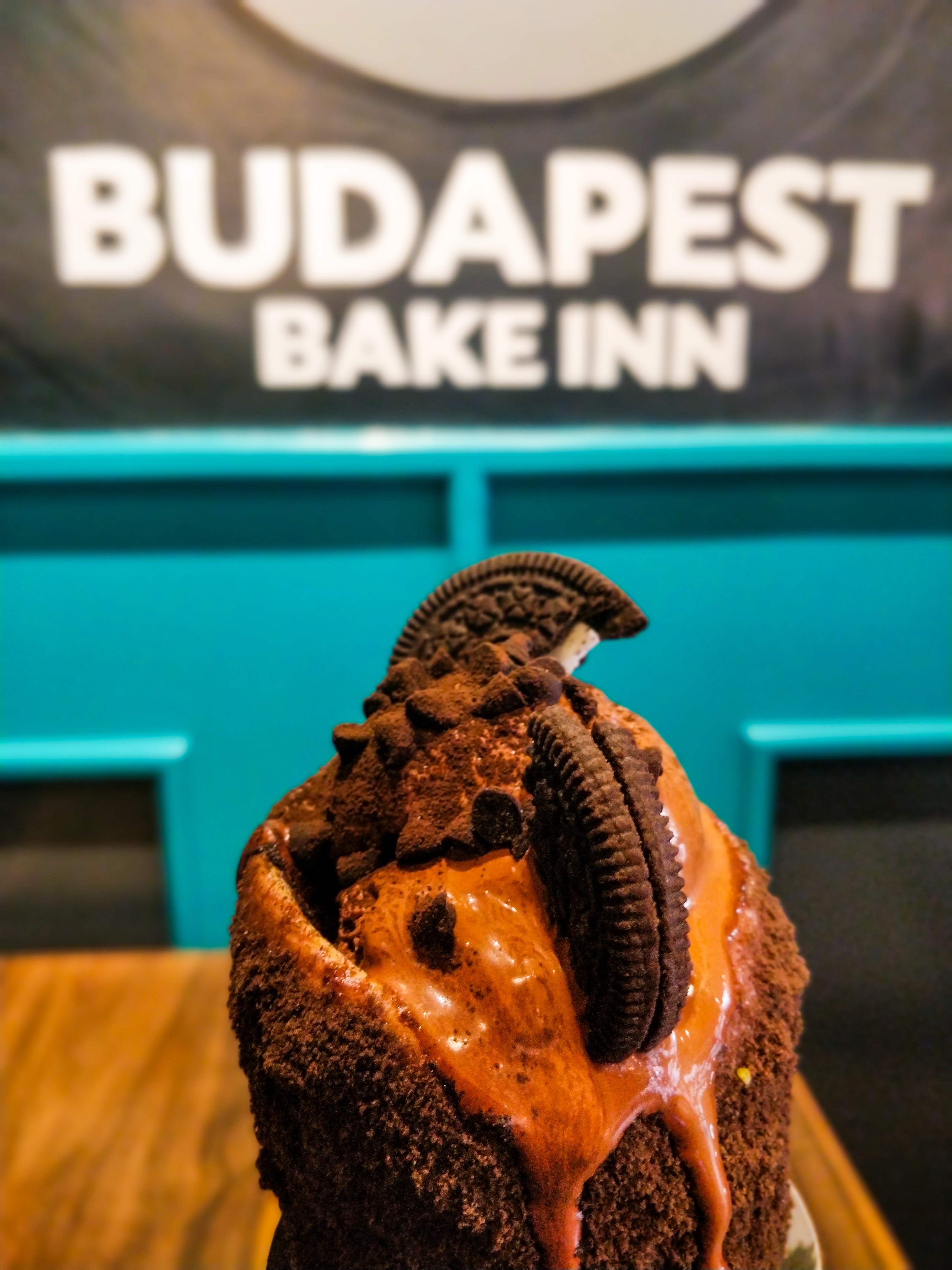 Snack,Personal protective equipment,Baked goods,Food,Oreo,Finger food,Dessert,Muffin,Cookie,Chocolate