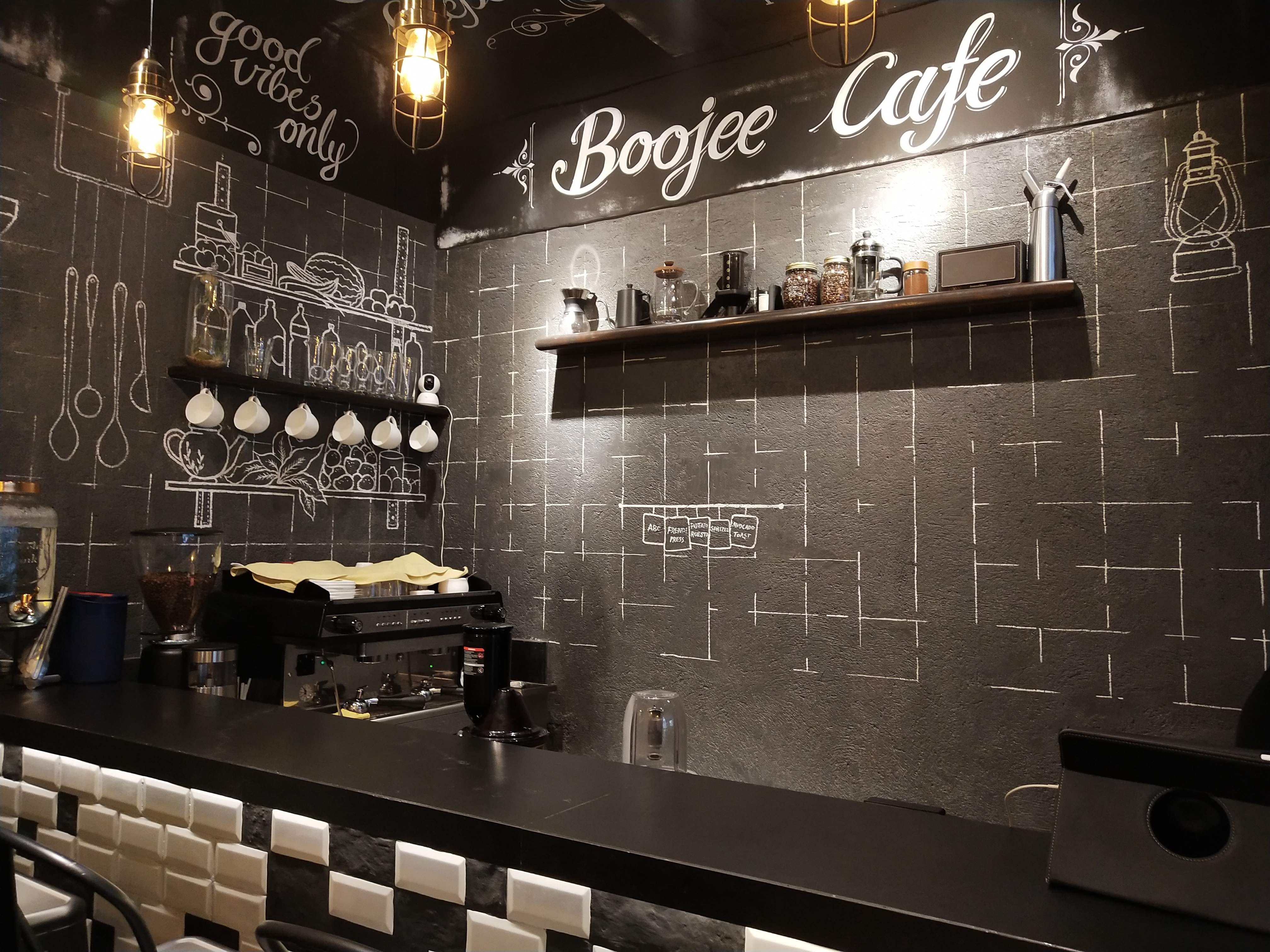 Best Cafés in Mumbai – stylish interiors and brunch at Boojee Café Bandra